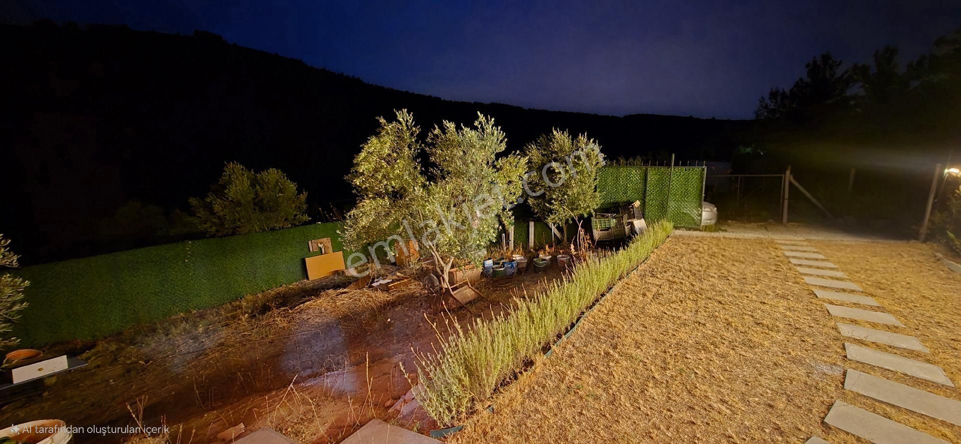 Menderes Çatalca'da 251 M2 Karavanlı Kamelyalı Tarla Satılıktır - Görsel 6