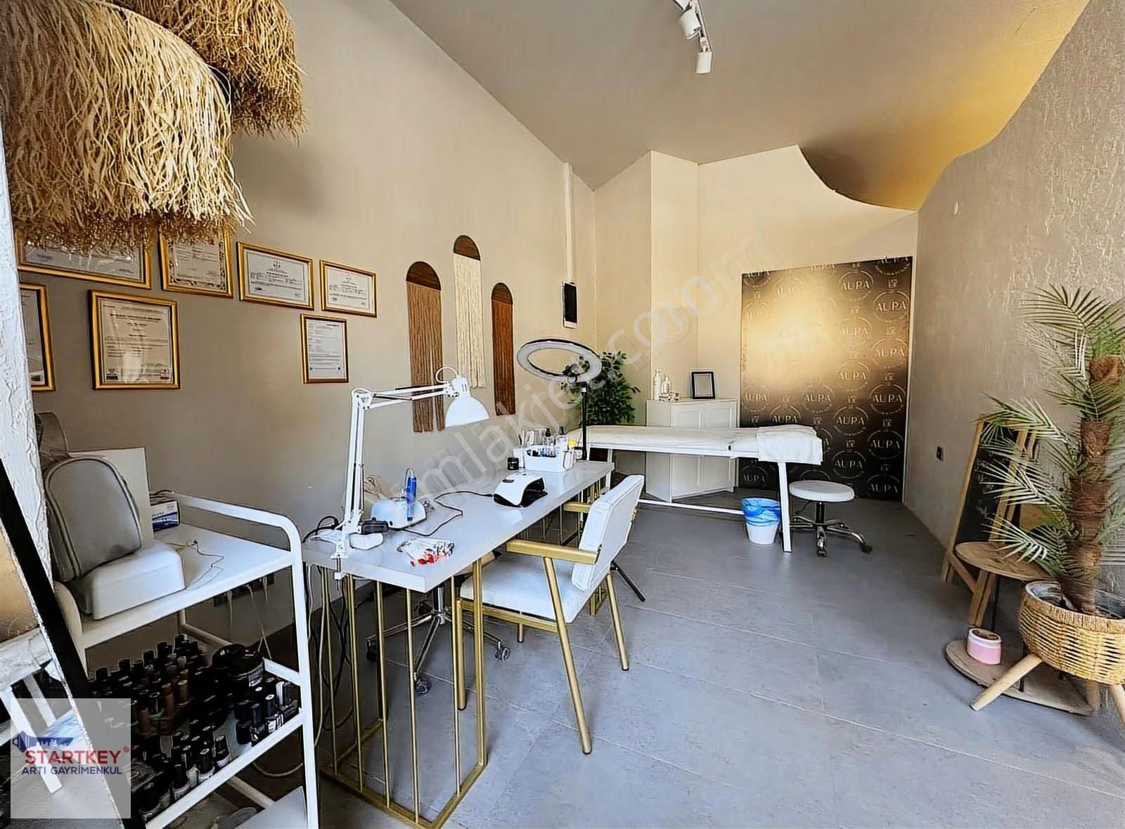 Bayraklı Da Ontan Tower Altında Devren Kiralık Güzellik Salonu - Görsel 29