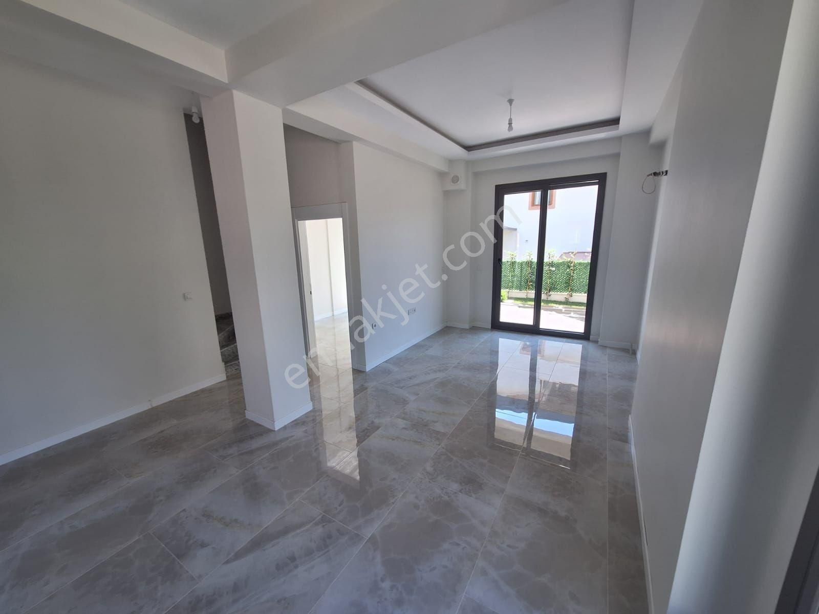 Yetkili Ofis Güre Pera Dan Çamlıbel De Deniz Manzaralı 5+1 Köşe Villa - Görsel 16