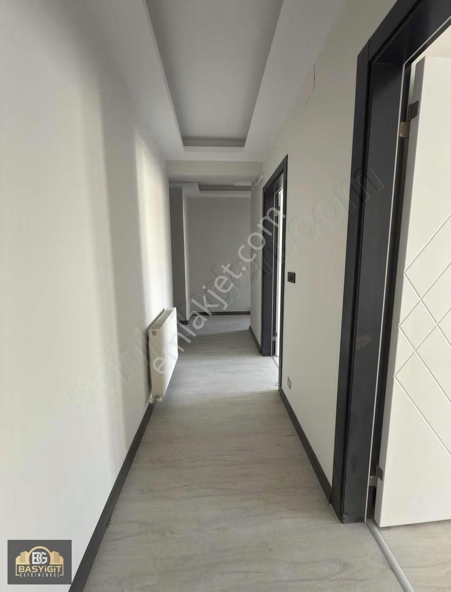 Reşatbey Mah.kırbağlarcami Yakın 4+1,230m2 Dubleks - Görsel 12