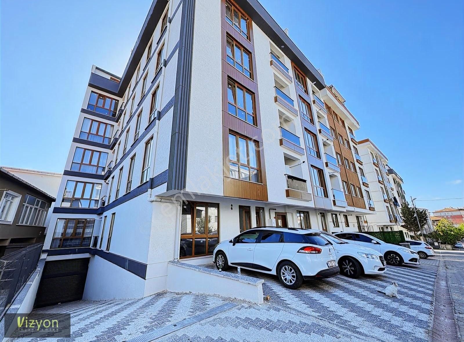 Çekmeköy Alemdağ Mahallesinde Satılık Ferah 2+1 Daire - Görsel 22