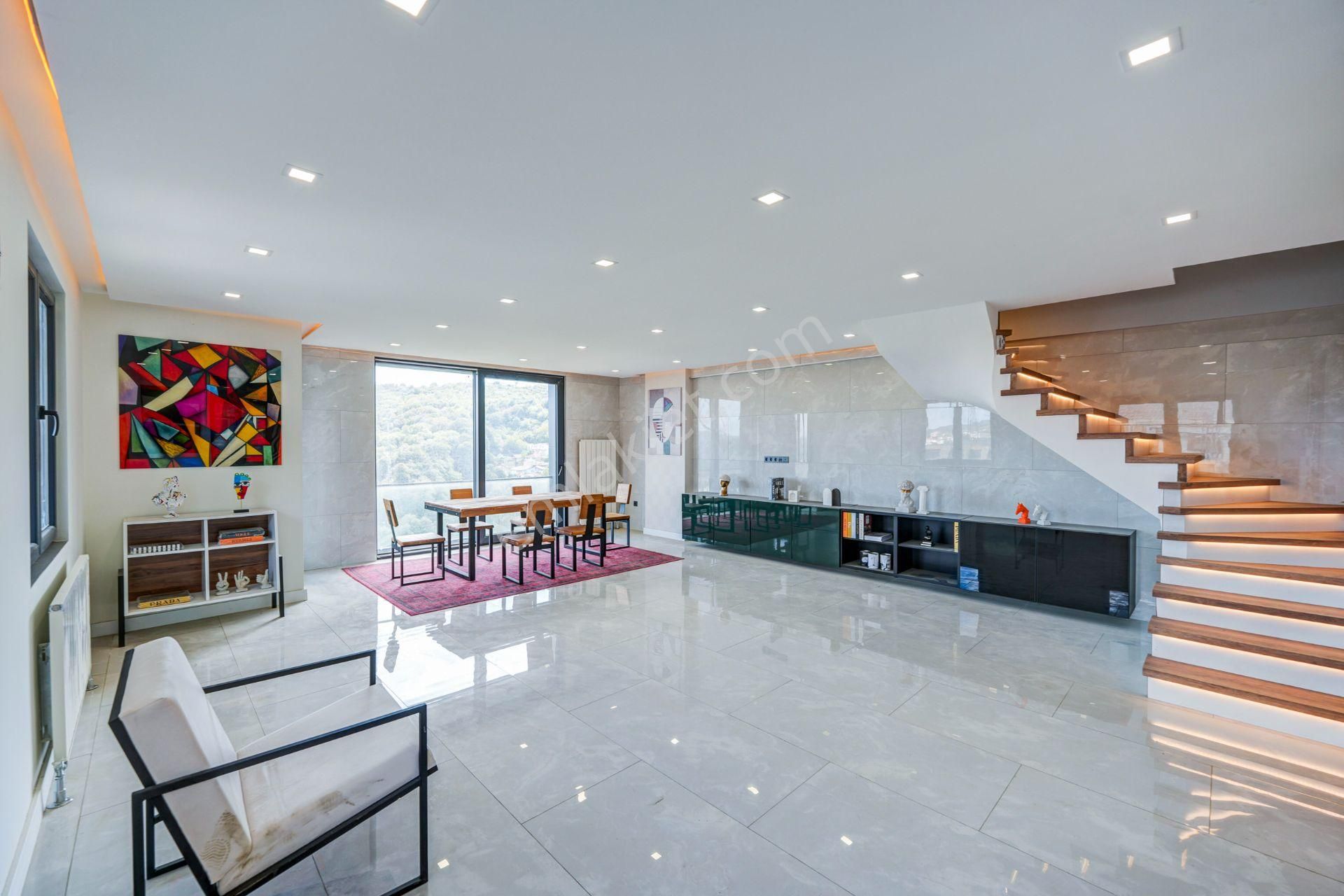 Sarıyer Maden'de Boğaz Manzaralı Satılık 3+1 Çatı Dubleksi - Görsel 15