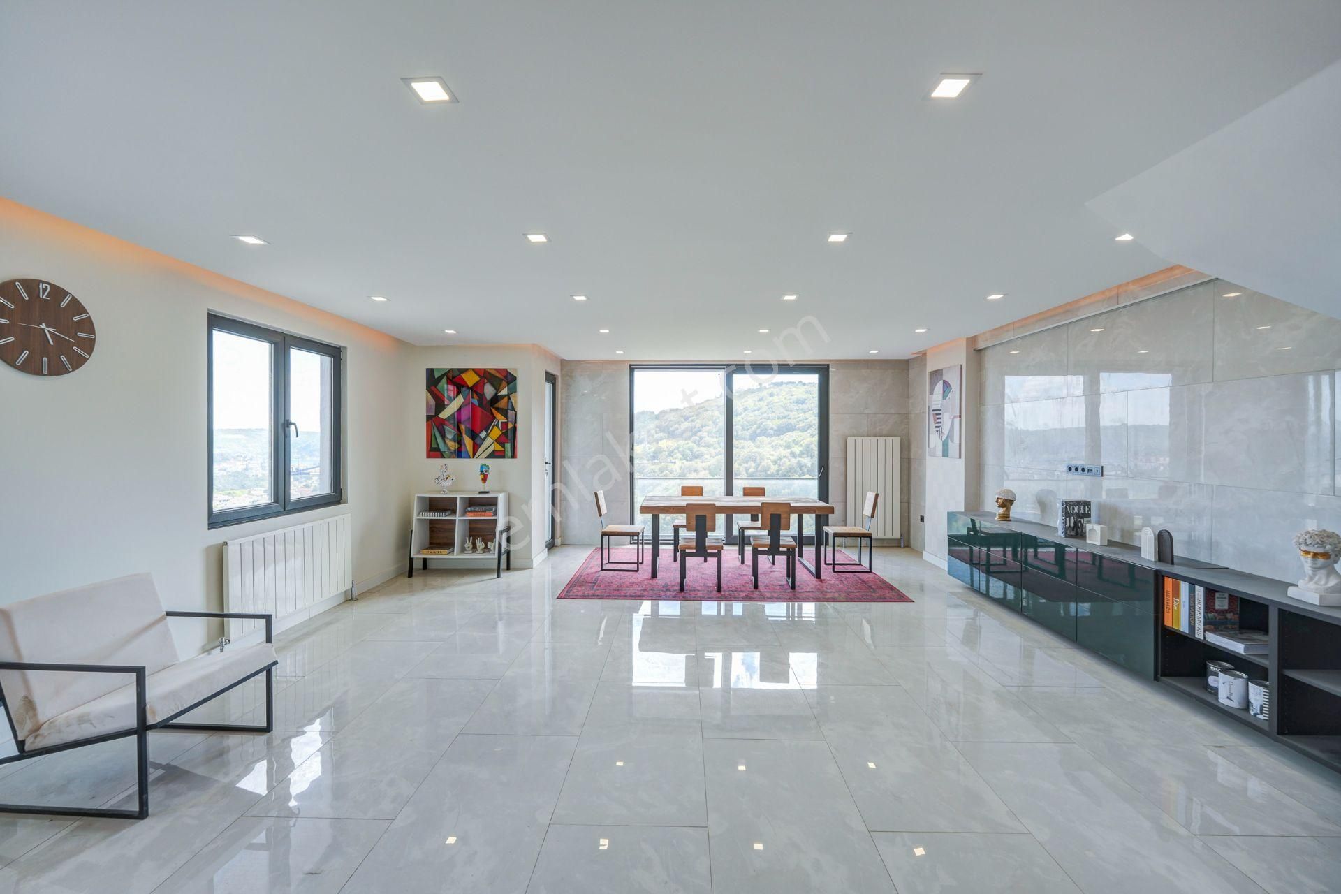 Sarıyer Maden'de Boğaz Manzaralı Satılık 3+1 Çatı Dubleksi - Görsel 14