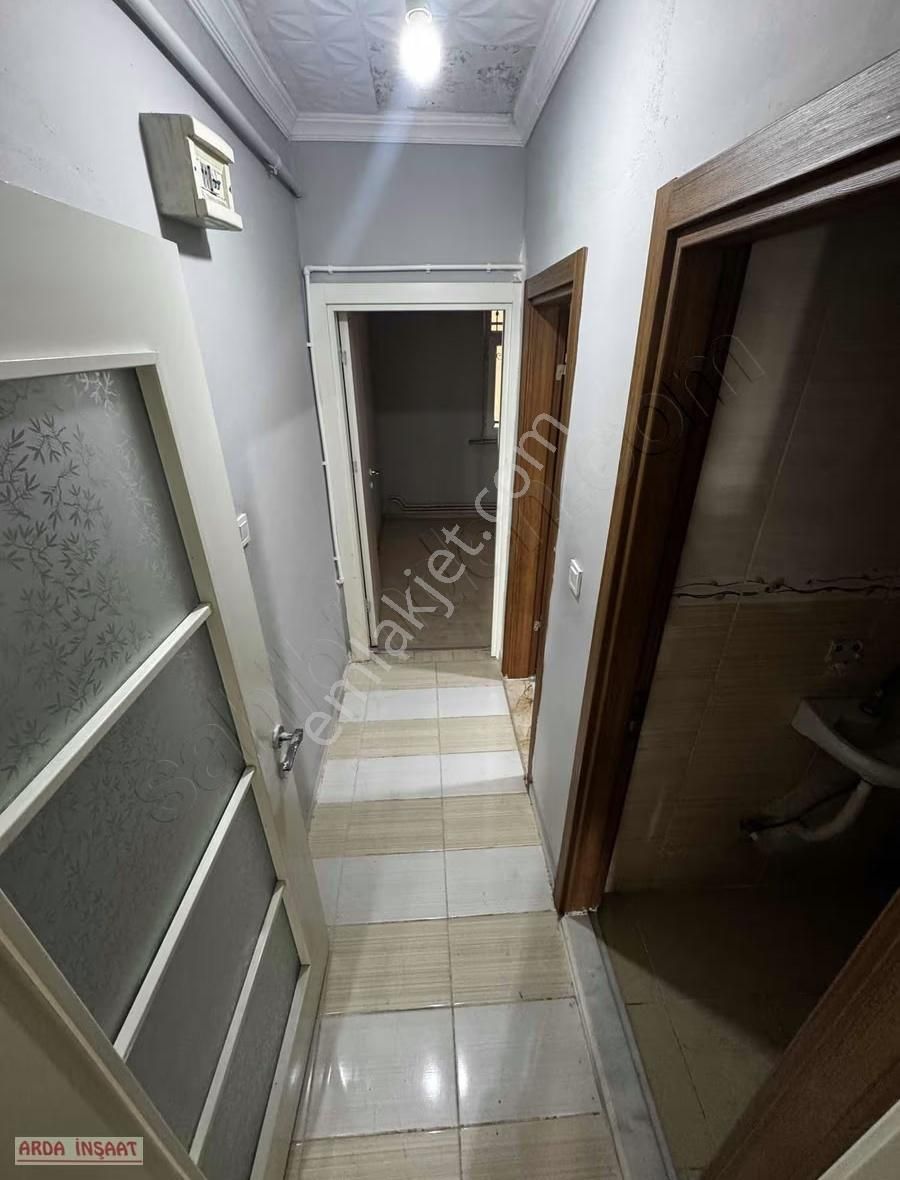 Sultançiftliği Mahallesi İçi Yenilemmiş 3+1 Kiralık Daire - Görsel 2