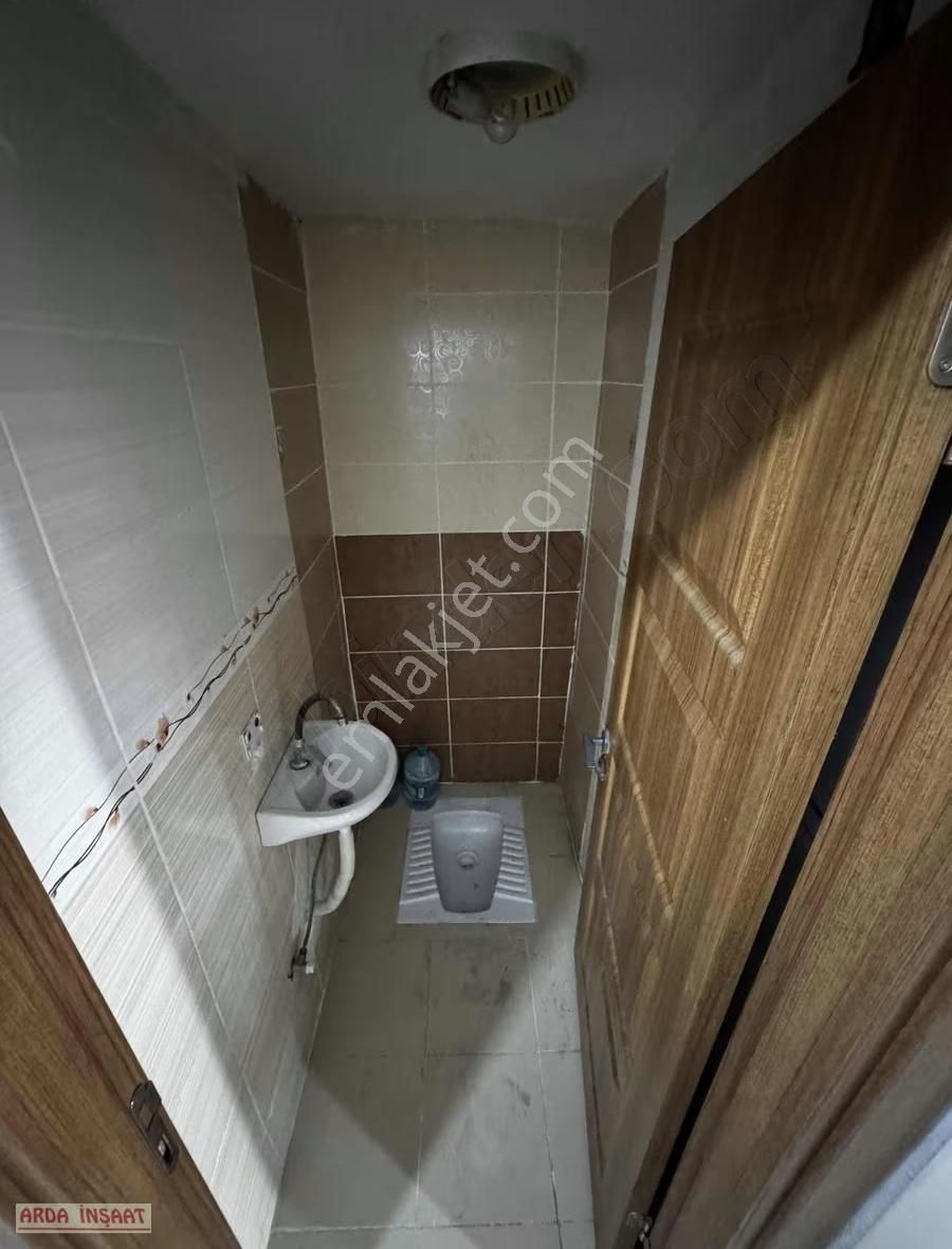 Sultançiftliği Mahallesi İçi Yenilemmiş 3+1 Kiralık Daire - Görsel 7