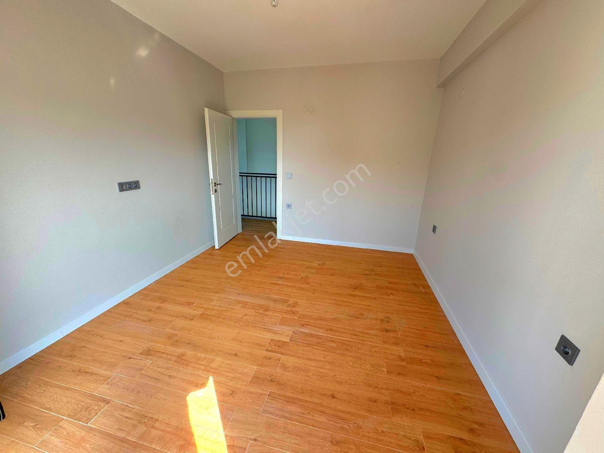 Davutlarda Özel Havuzlu Otoparklı Tek Müstakil Bahçeli Sıfır Villa - Görsel 18