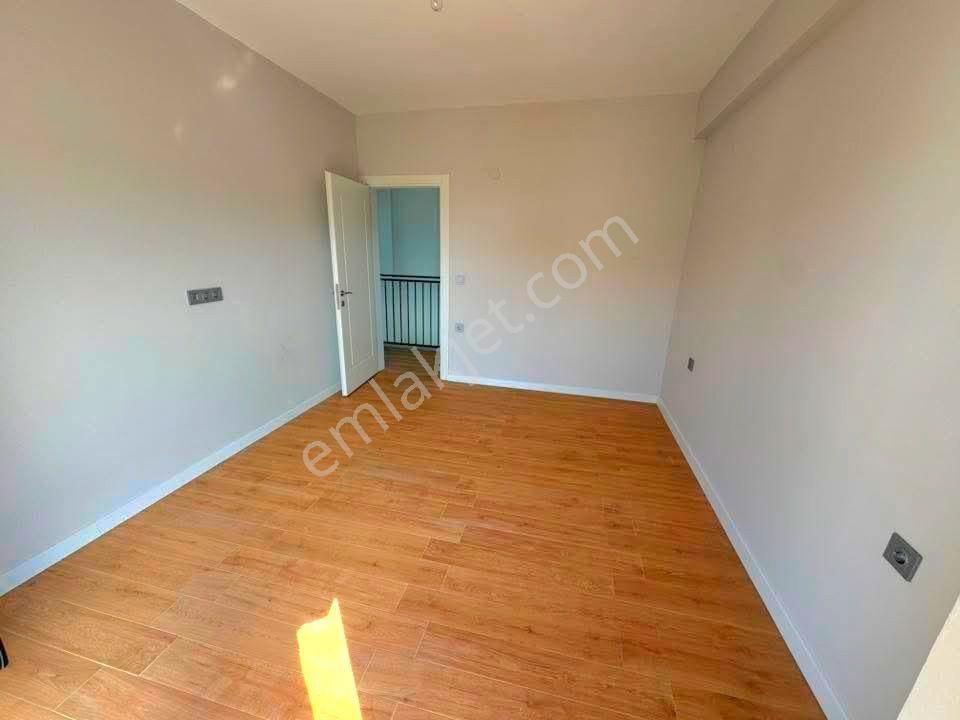 Davutlarda Özel Havuzlu Otoparklı Tek Müstakil Bahçeli Sıfır Villa - Görsel 22