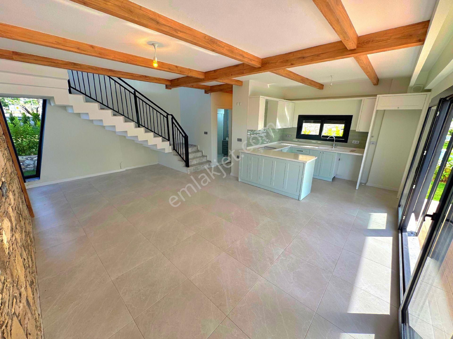 Davutlarda Özel Havuzlu Otoparklı Tek Müstakil Bahçeli Sıfır Villa - Görsel 10