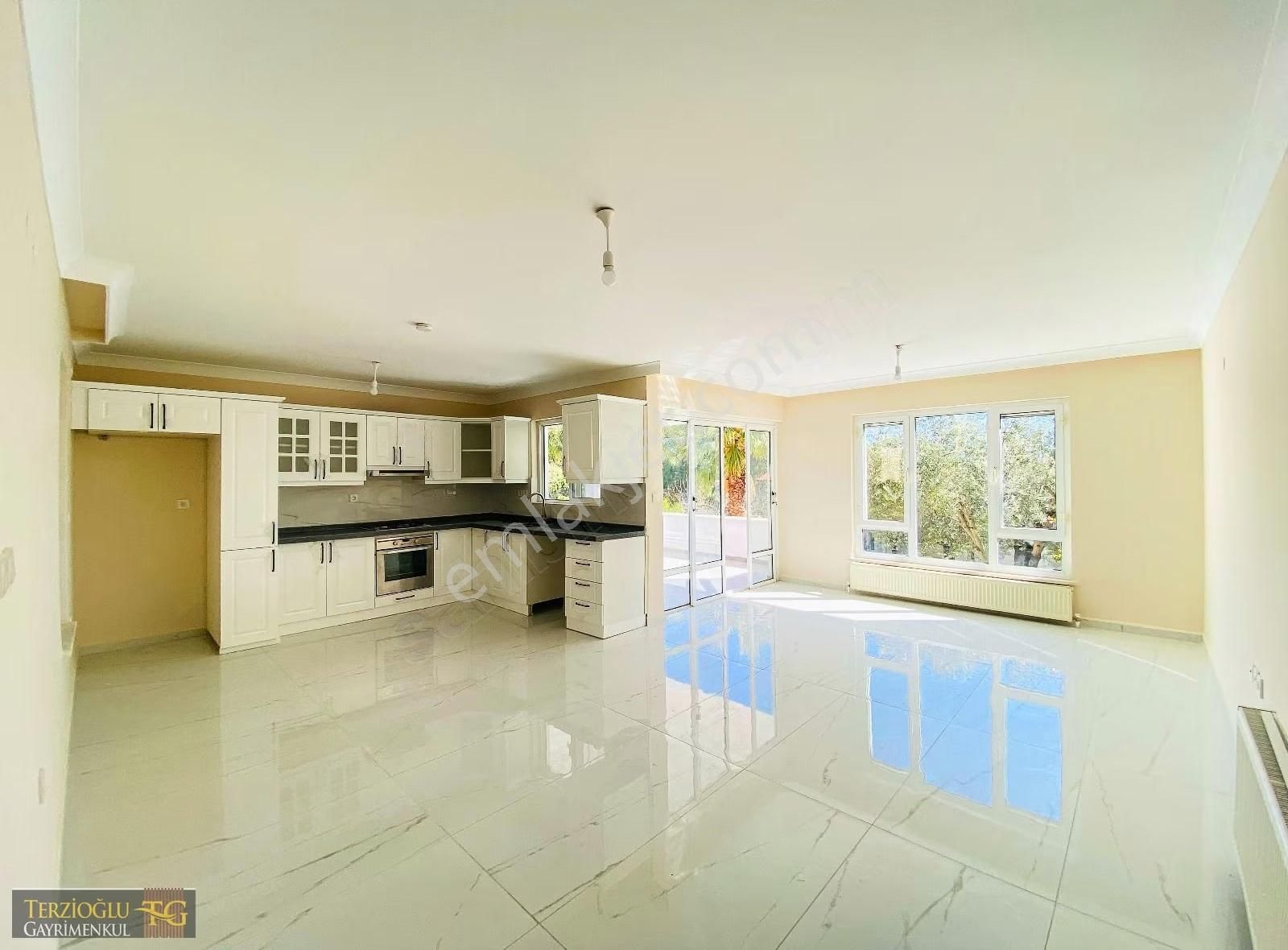 Terzioğlu'ndan Altonolukta Özel Sitede 3+2 Kelepir Villa - Görsel 11
