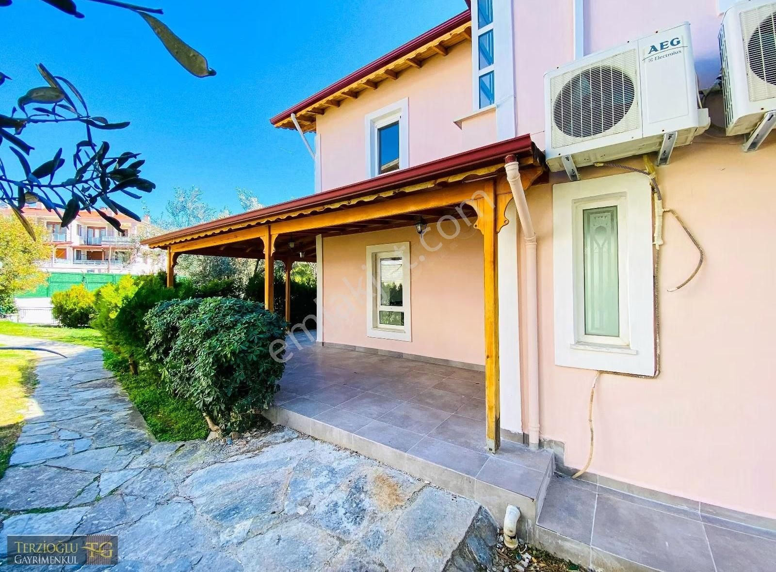 Terzioğlu'ndan Altonolukta Özel Sitede 3+2 Kelepir Villa - Görsel 23