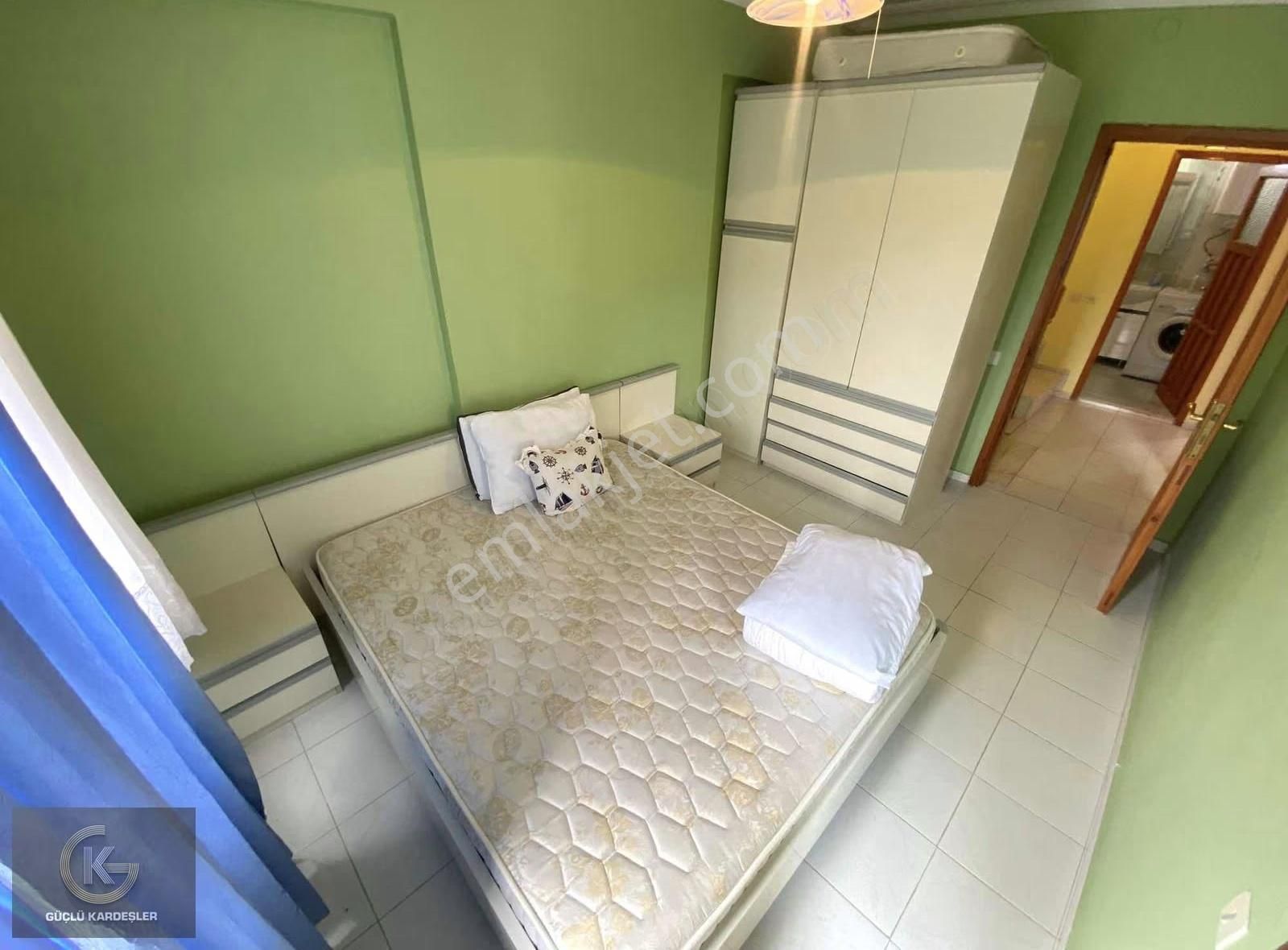 Güçlü Kardeşler Denize 200 Metre Fırsat Manzaralı Villa - Görsel 25