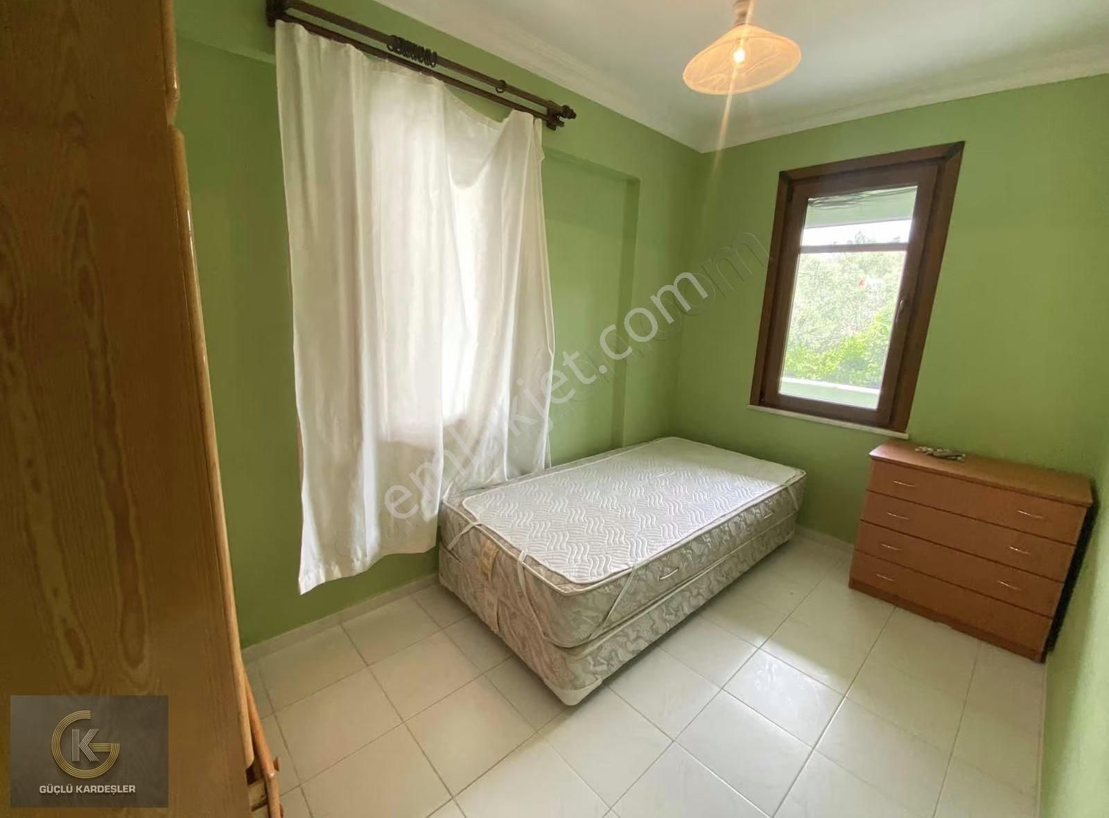 Güçlü Kardeşler Denize 200 Metre Fırsat Manzaralı Villa - Görsel 6