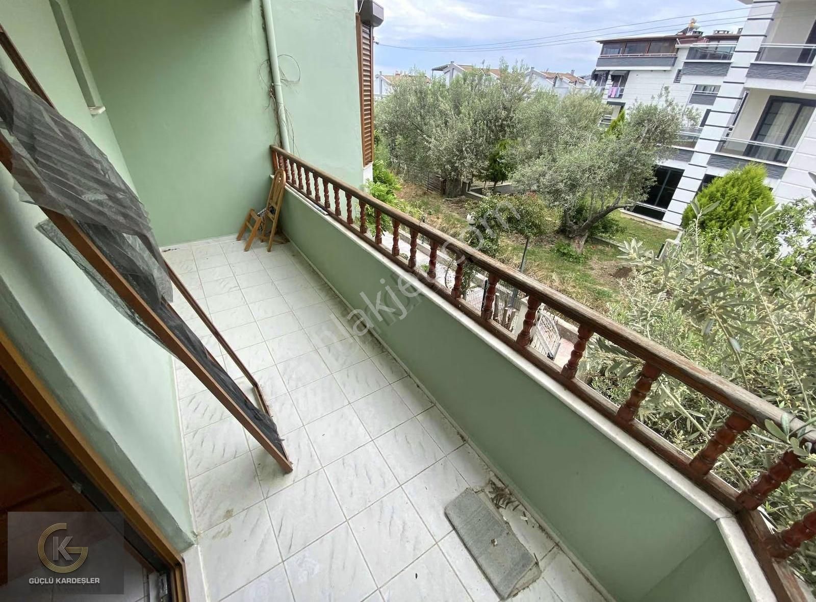 Güçlü Kardeşler Denize 200 Metre Fırsat Manzaralı Villa - Görsel 16