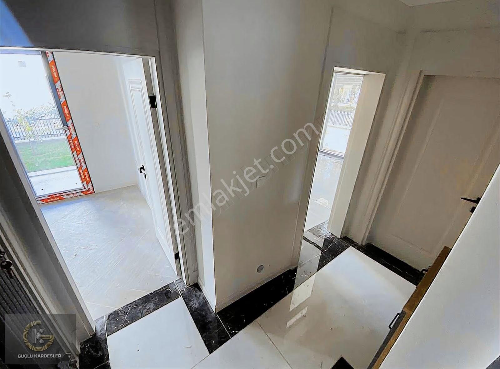 Güçlü Kardeşler Denize 50 Metre Bahçeli 2+1 Lüks Daire - Görsel 25