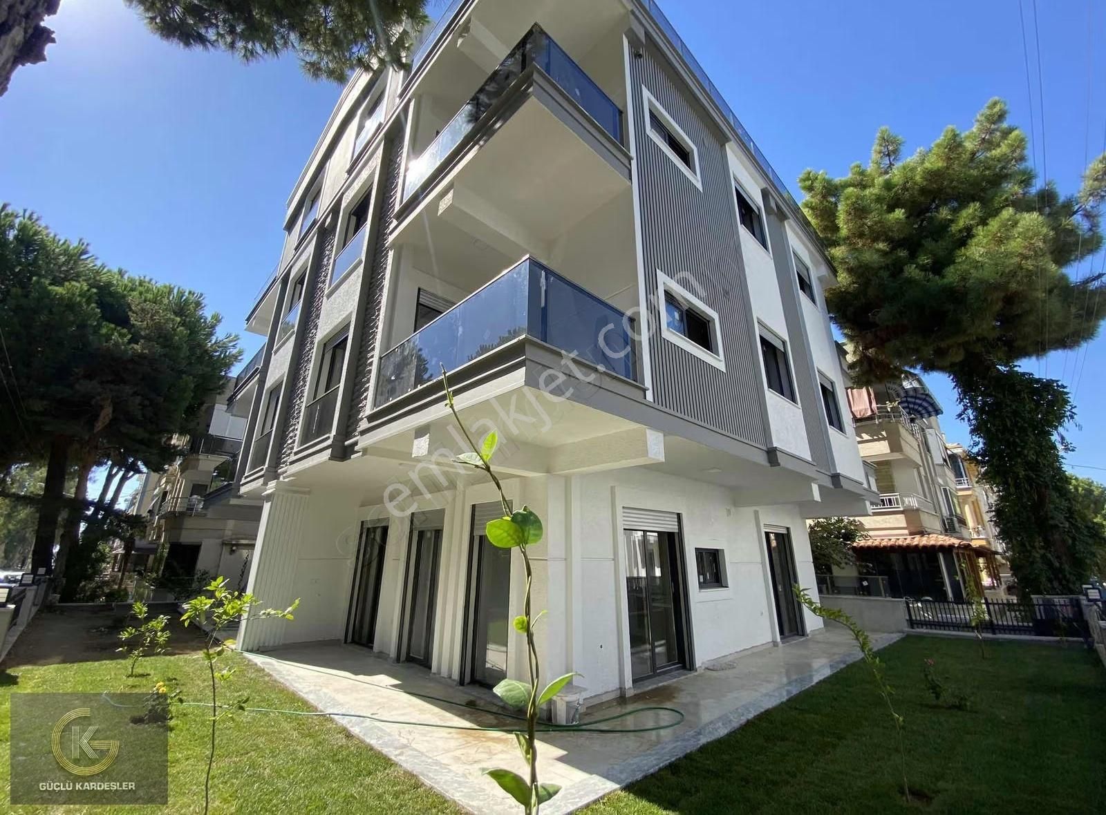 Güçlü Kardeşler Denize 50 Metre Bahçeli 2+1 Lüks Daire - Görsel 32