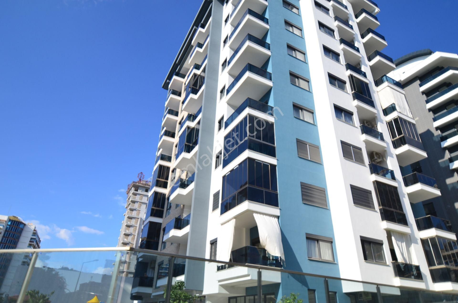 Alanya Mahmutlarda Deniz Manzaralı 1+1 Satılık Daire