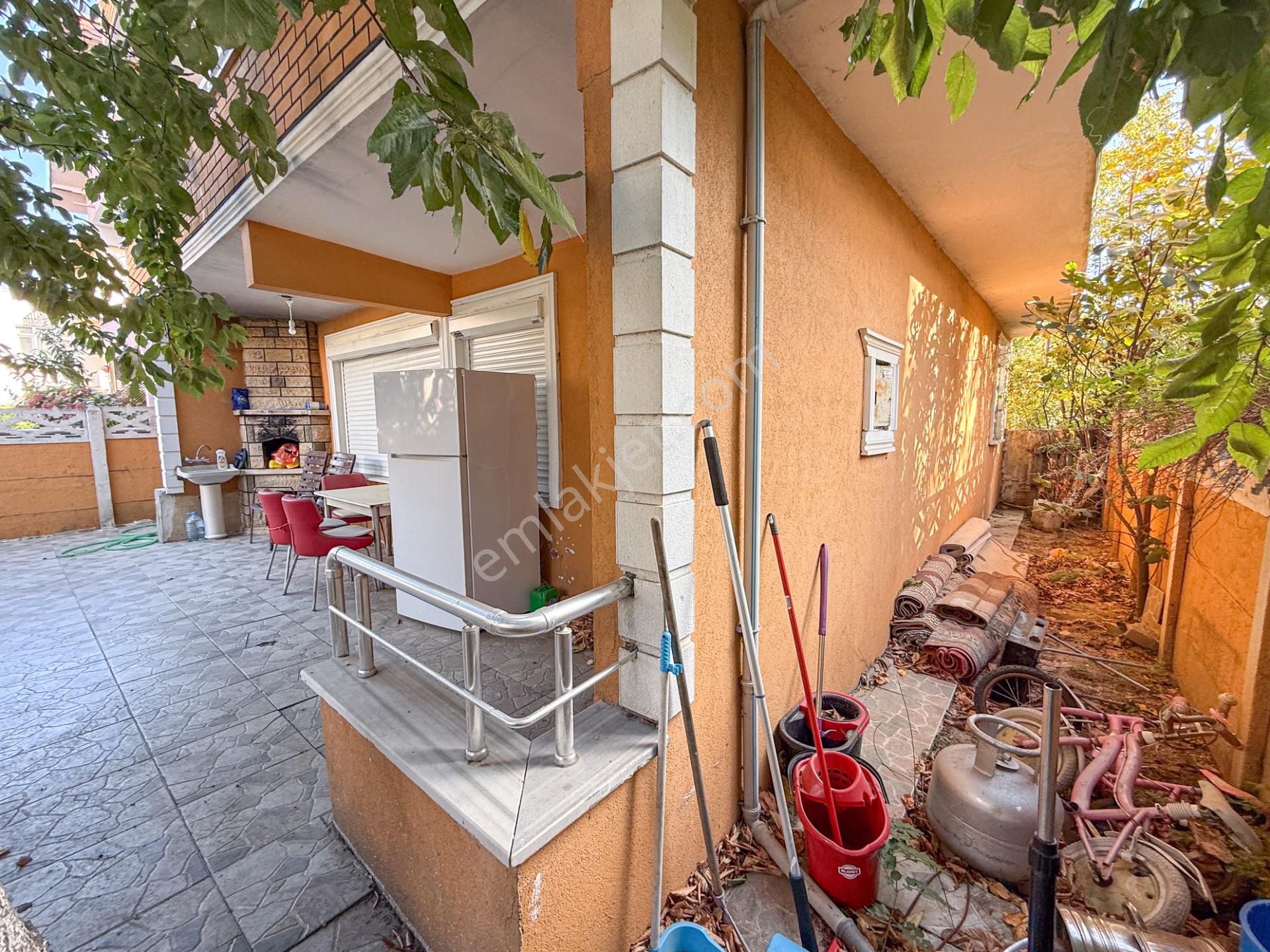 Kumbağ Caddenin Deniz Tarafında 5+1 Tripleks Saunalı Villa - Görsel 35