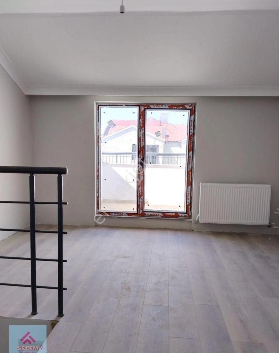 Bandırma 600 Evler Sıfır 1+1 Dubleks Daire Yatırım Ve Oturum İçin İdeal - Görsel 2