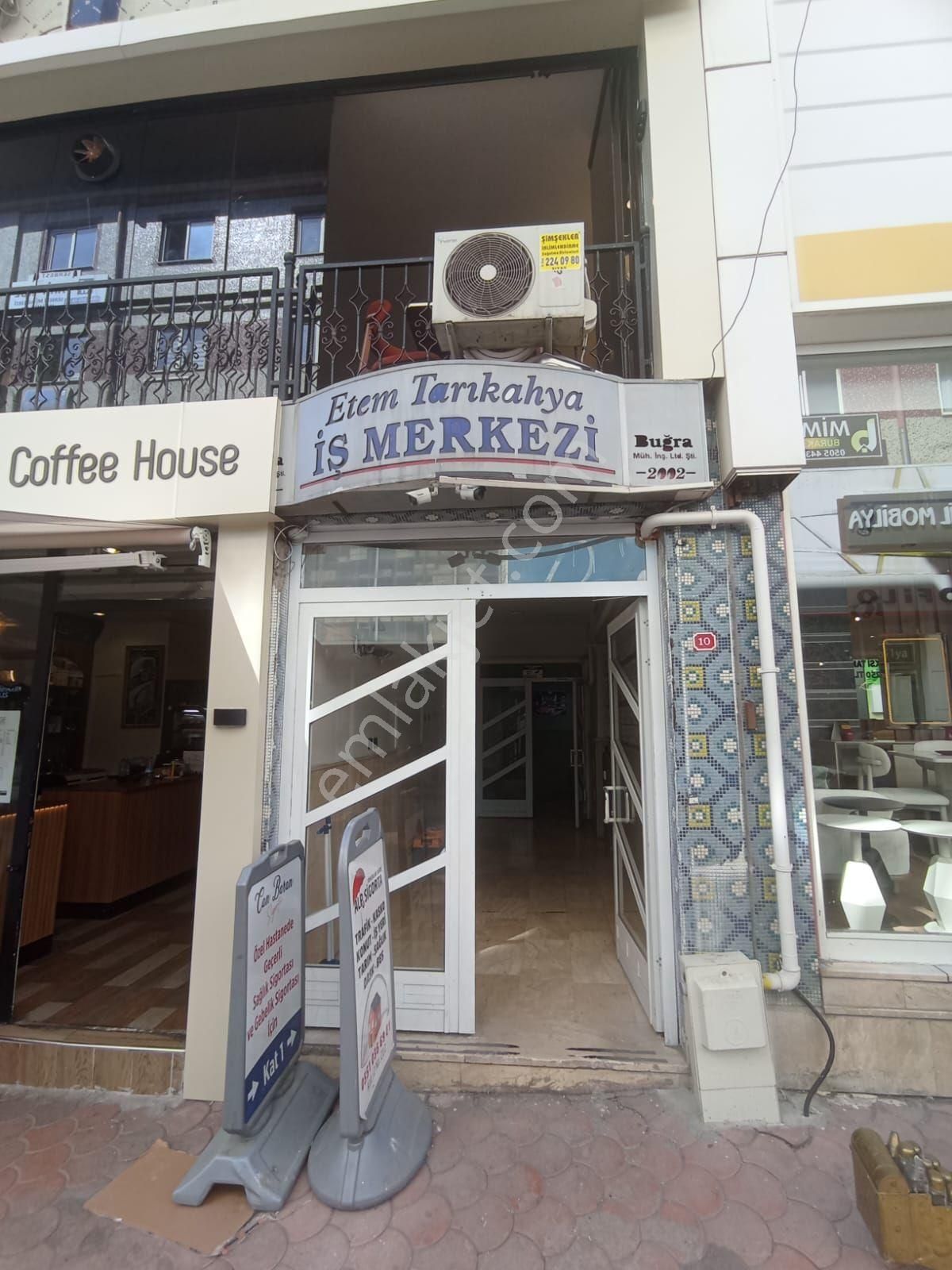 Sivas Yıldız Gayrımenkul'den Bankalar Caddesi Kiralık 2+1 Ofis (asansörlü) - Görsel 13