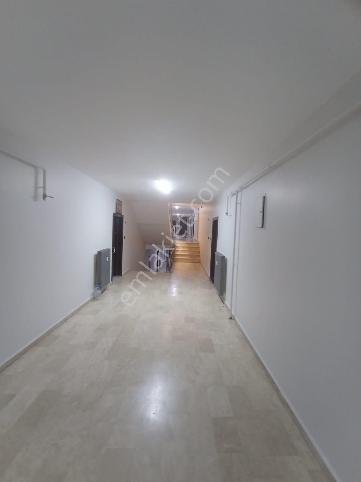 Sivas Yıldız Gayrımenkul'den Bankalar Caddesi Kiralık 2+1 Ofis (asansörlü) - Görsel 12