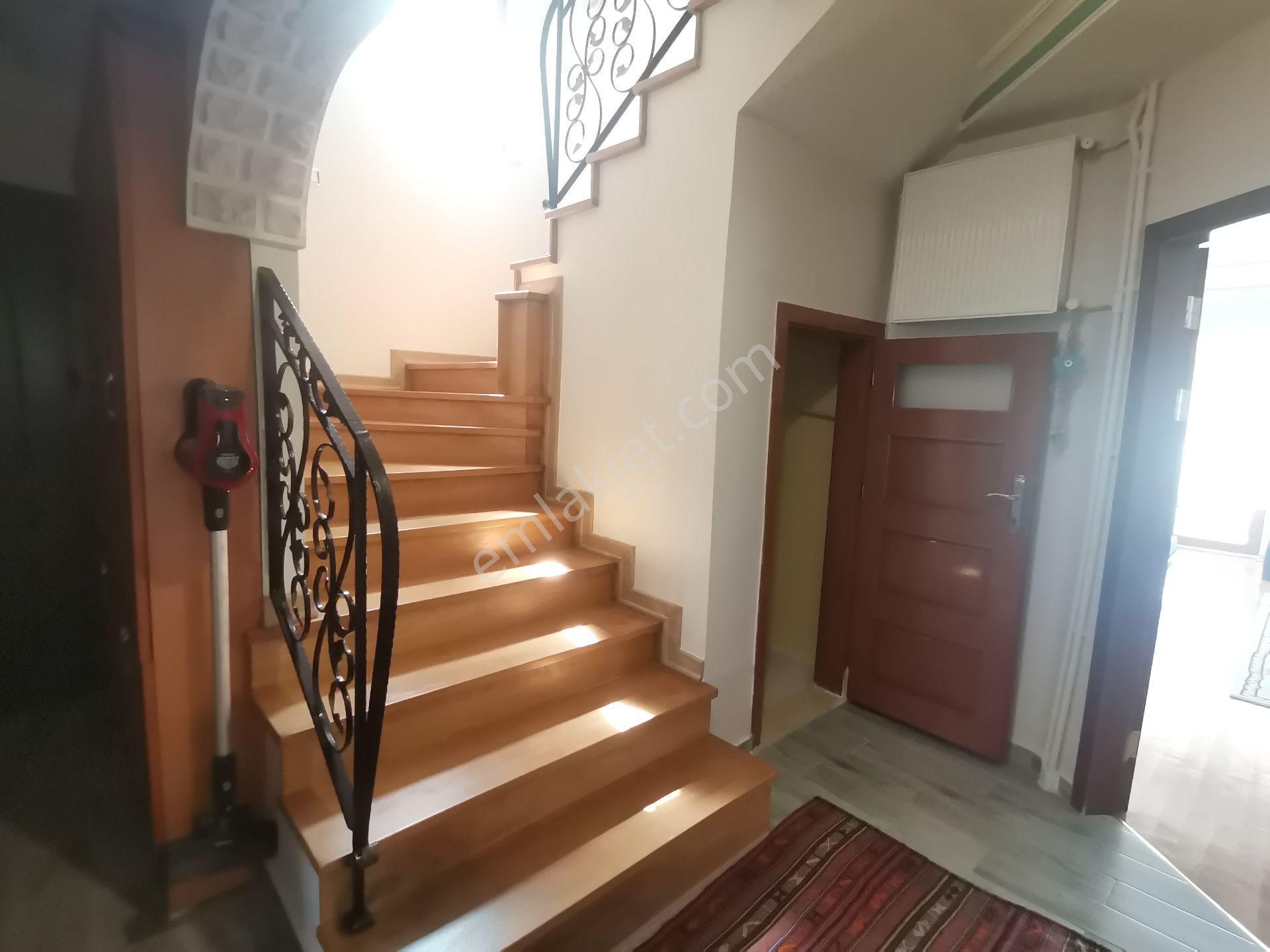 Hakimler Köyünde Tamamen Özel Ahşap Yapılı Satılık Lüks Villa - Görsel 11