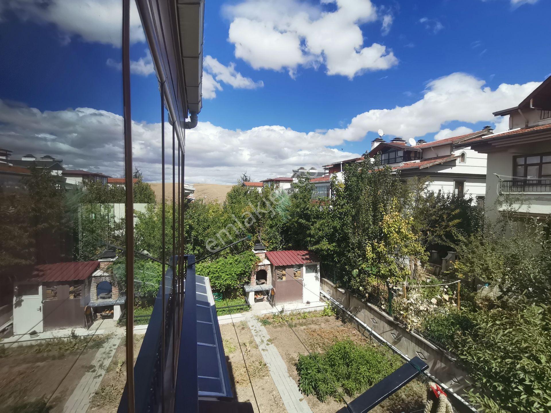Hakimler Köyünde Tamamen Özel Ahşap Yapılı Satılık Lüks Villa - Görsel 20