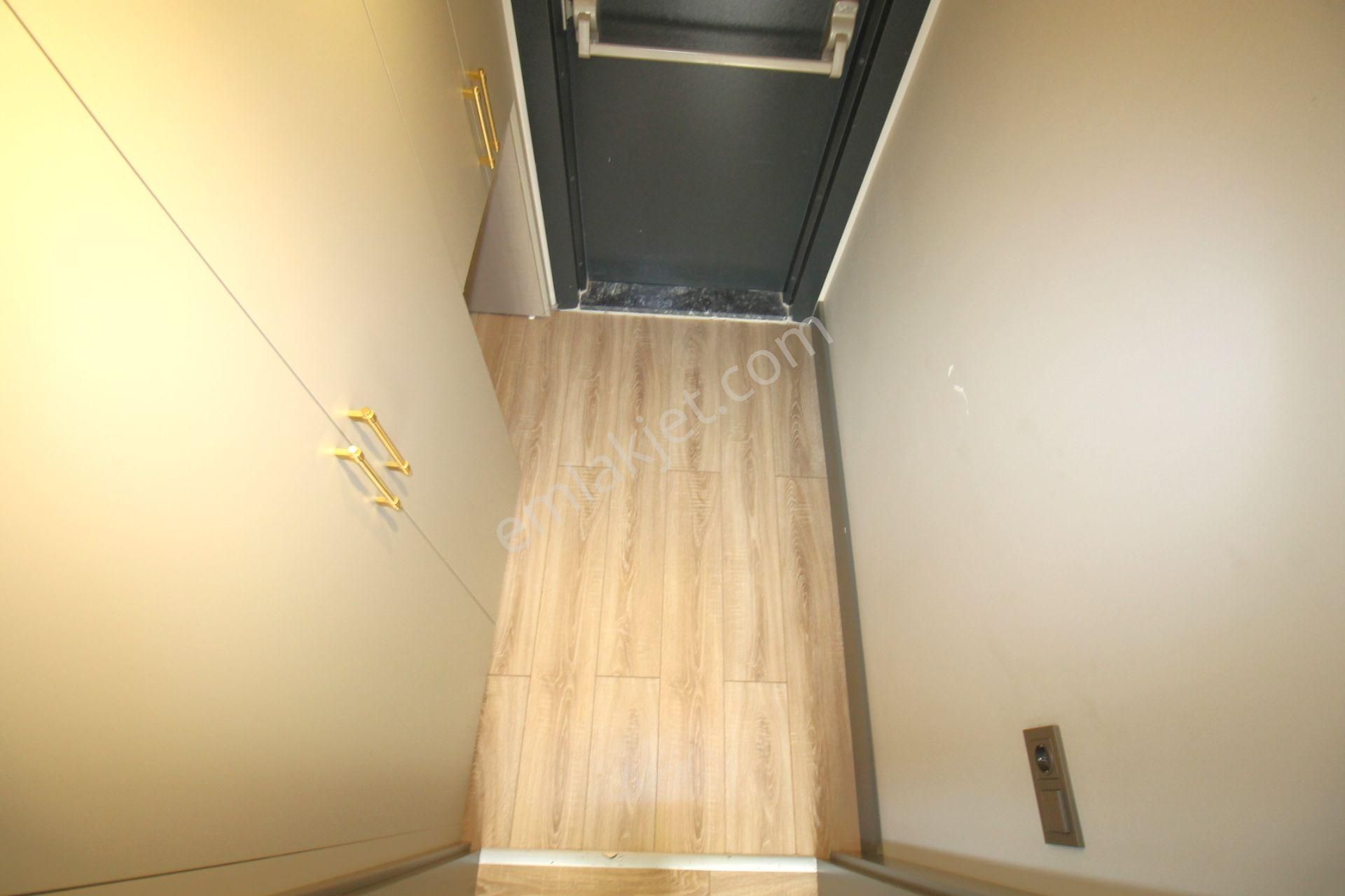 Retro’dan 50.yıl Mah’de Tüm Sekmelerinizi Kapatacak Lüks 2+1 - Görsel 15