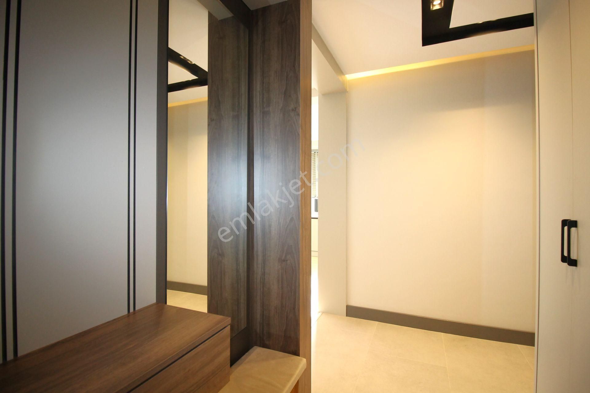 Retro’dan 50.yıl Mah’de Tüm Sekmelerinizi Kapatacak Lüks 2+1 - Görsel 14