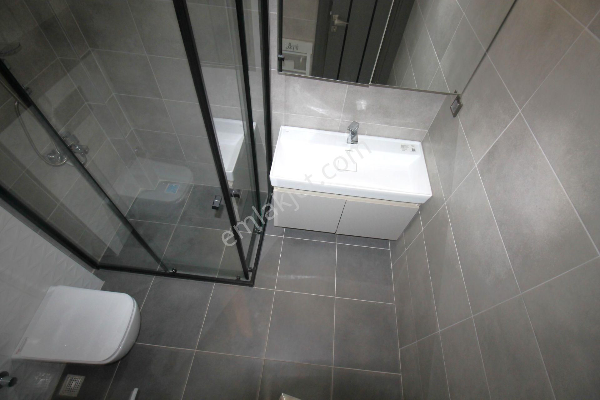 Retro’dan 50.yıl Mah’de Tüm Sekmelerinizi Kapatacak Lüks 2+1 - Görsel 13