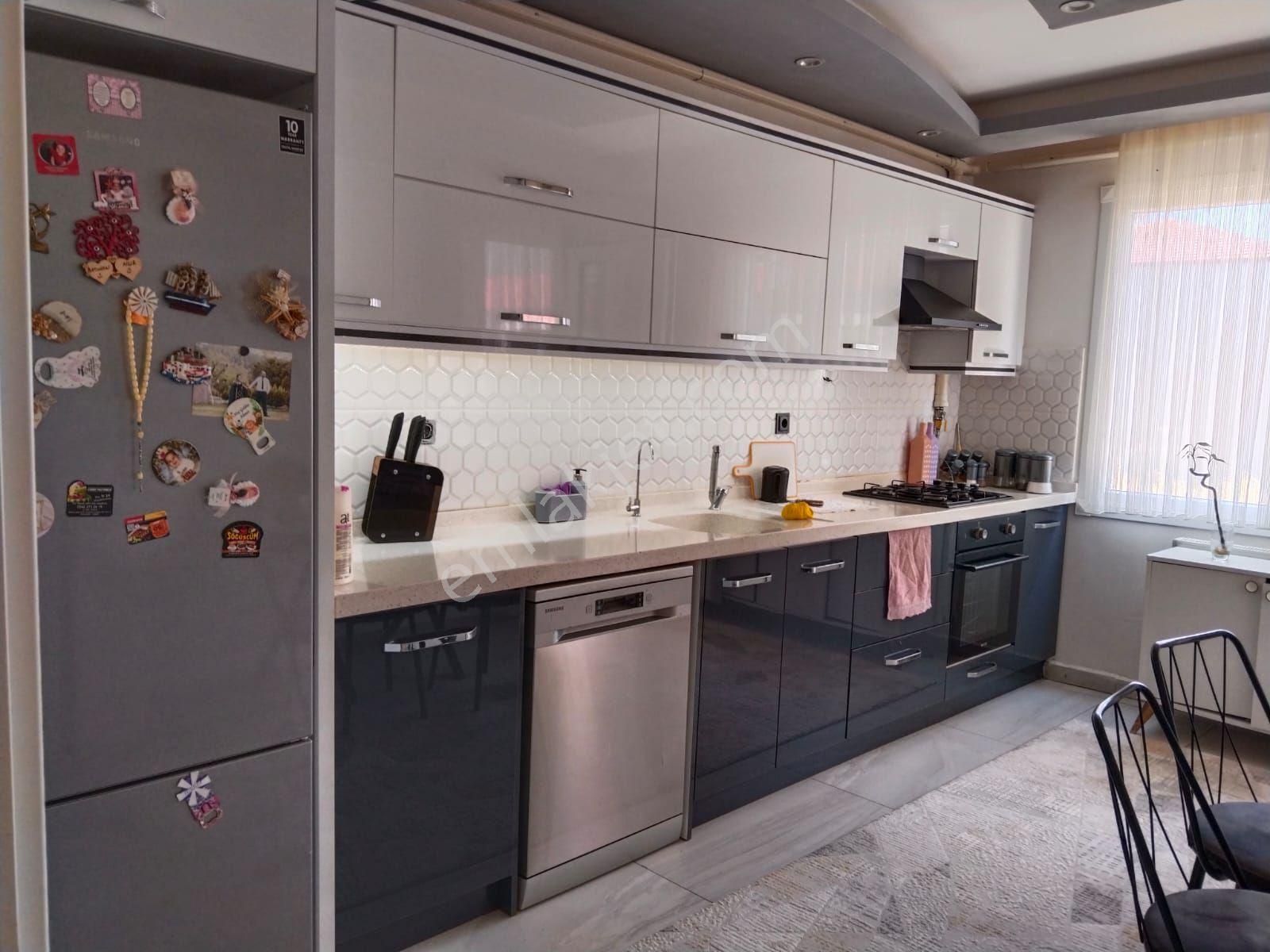 Karayaz'dan Mithatpaşa Mahallesi'nde 130 M2 3+1 Ebeveyn Banyolu Satılık Daire - Görsel 19