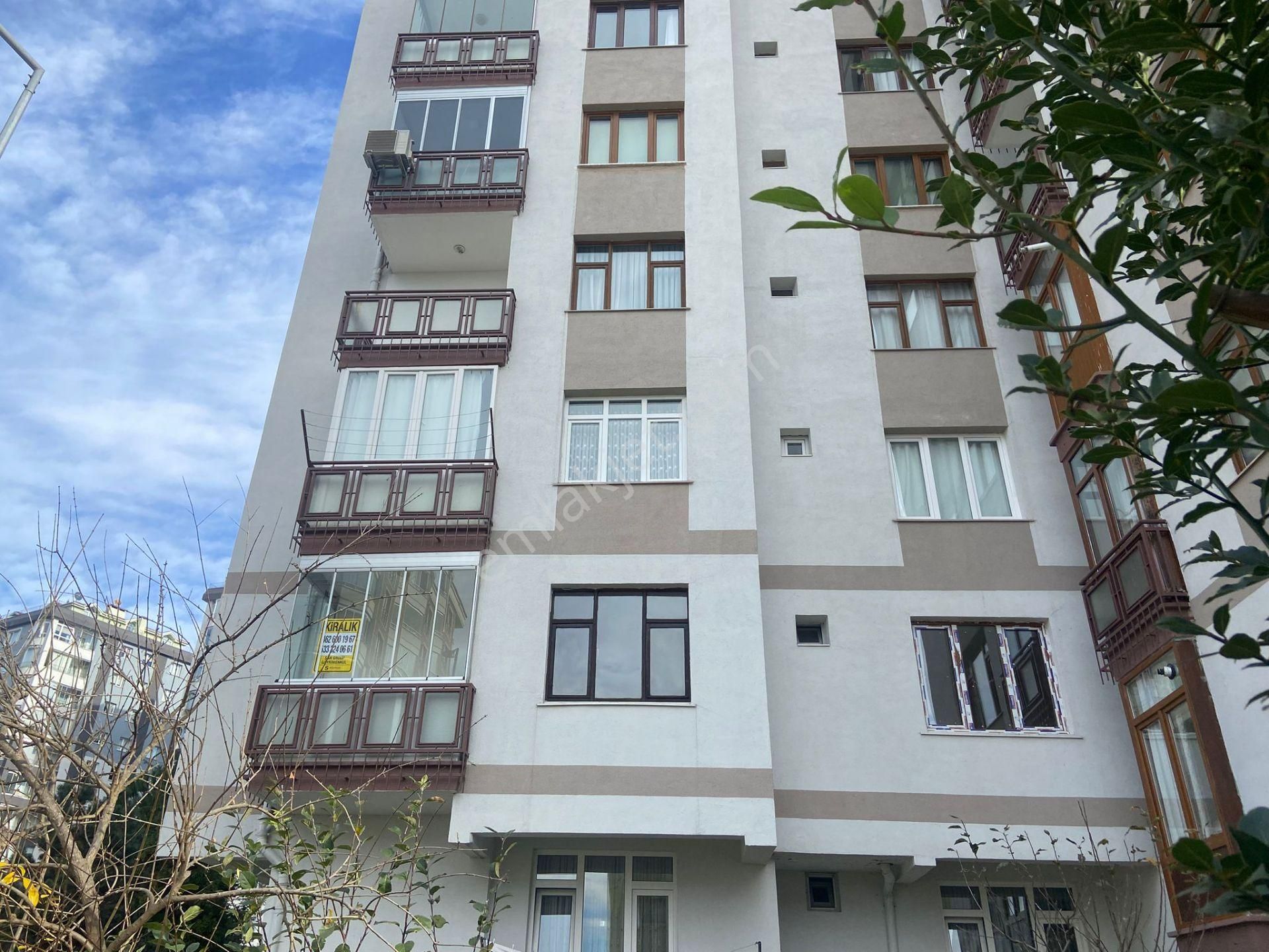 Trabzon Çukurçayır Ceylan Kent Sitesi'nde 3+1 Kiralık Daire