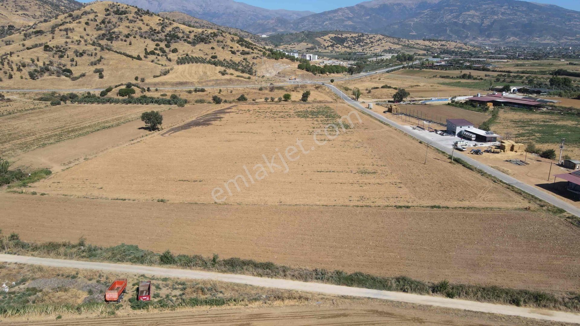 Meta'dan Satılık Ödemiş-kiraz Yolunda Arazi - Görsel 4