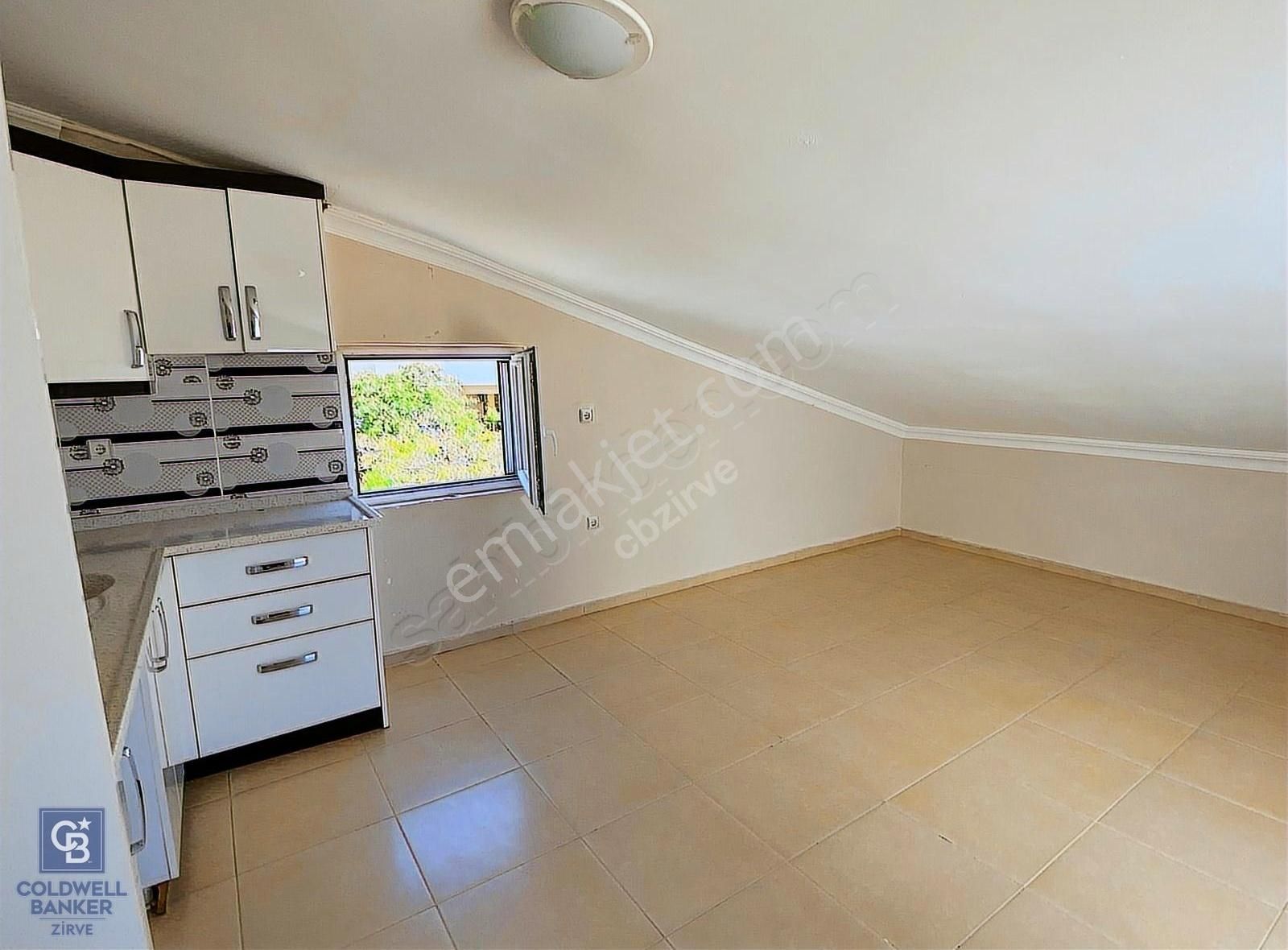 Didim Akbük'de Doğa Ve Deniz Manzaralı Geniş Çatı Dubleksi - Görsel 8