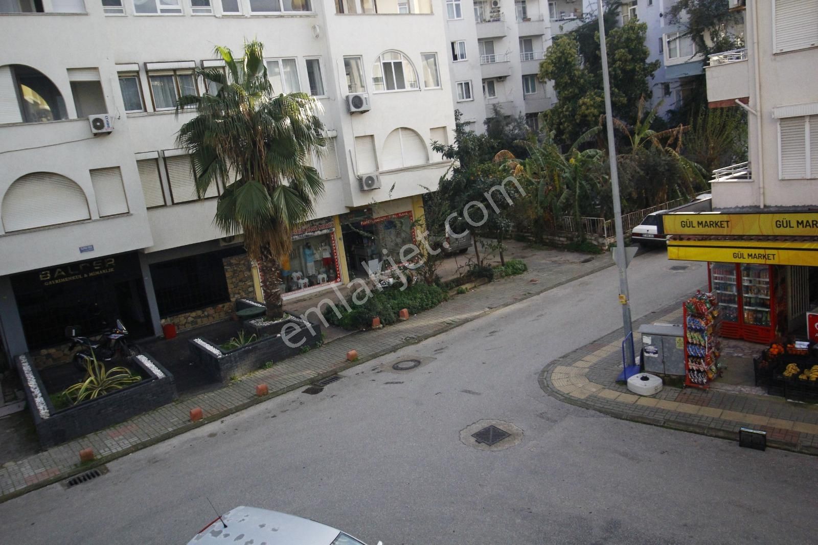 Alanya Merkezde 120 M2 Eşyasız 2+1 Satılık Daire - Görsel 23