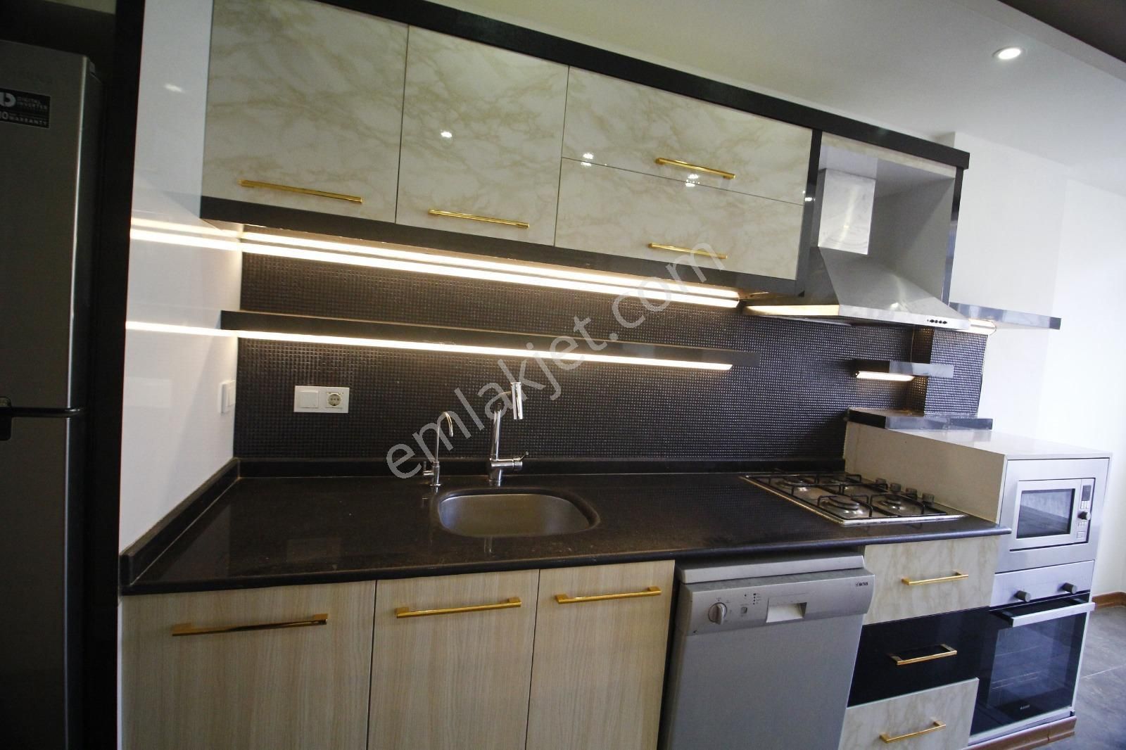 Alanya Merkezde 120 M2 Eşyasız 2+1 Satılık Daire - Görsel 2