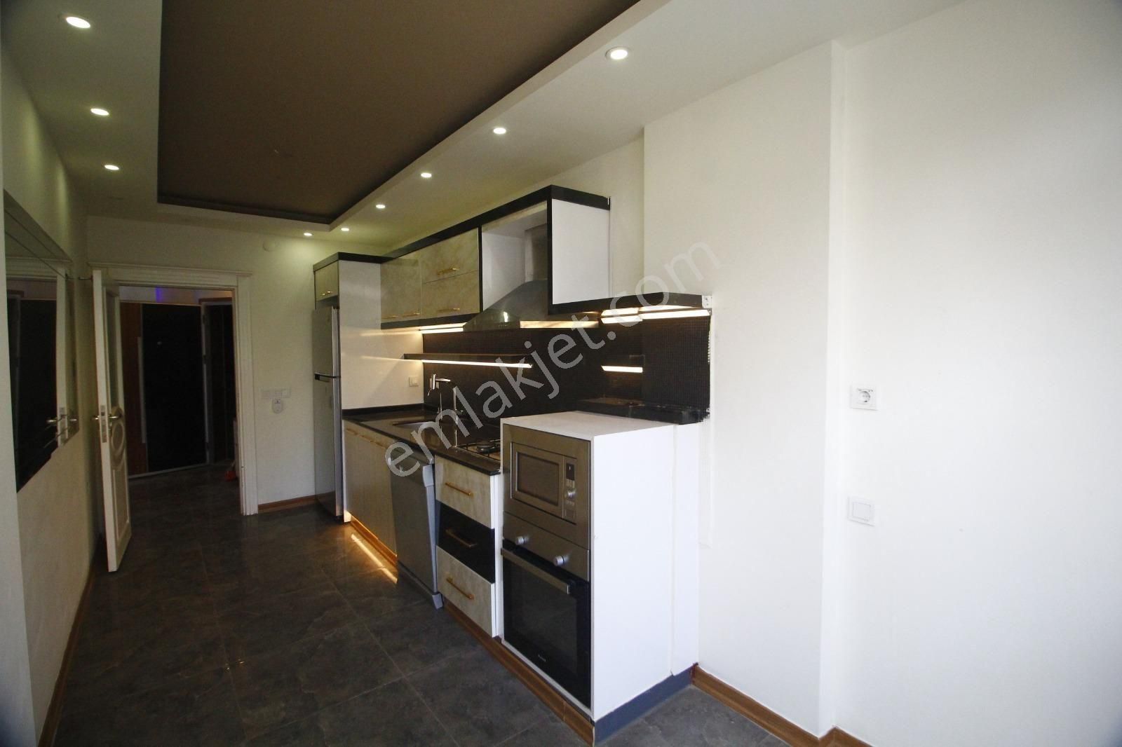 Alanya Merkezde 120 M2 Eşyasız 2+1 Satılık Daire - Görsel 4