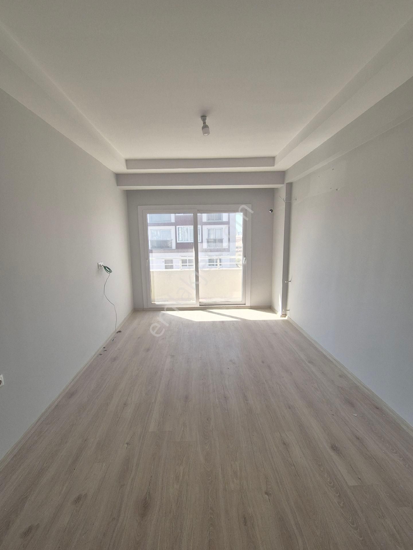 Gültepe'de 1+1 Cadde Üzeri Ankastre Klima Ve Şofbenli Kiralık Daire - Görsel 6