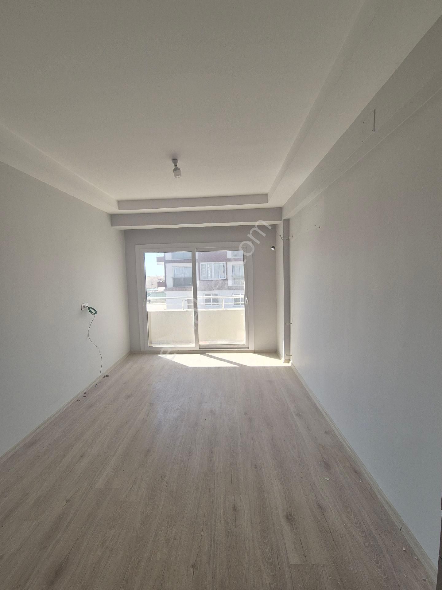 Gültepe'de 1+1 Cadde Üzeri Ankastre Klima Ve Şofbenli Kiralık Daire - Görsel 5
