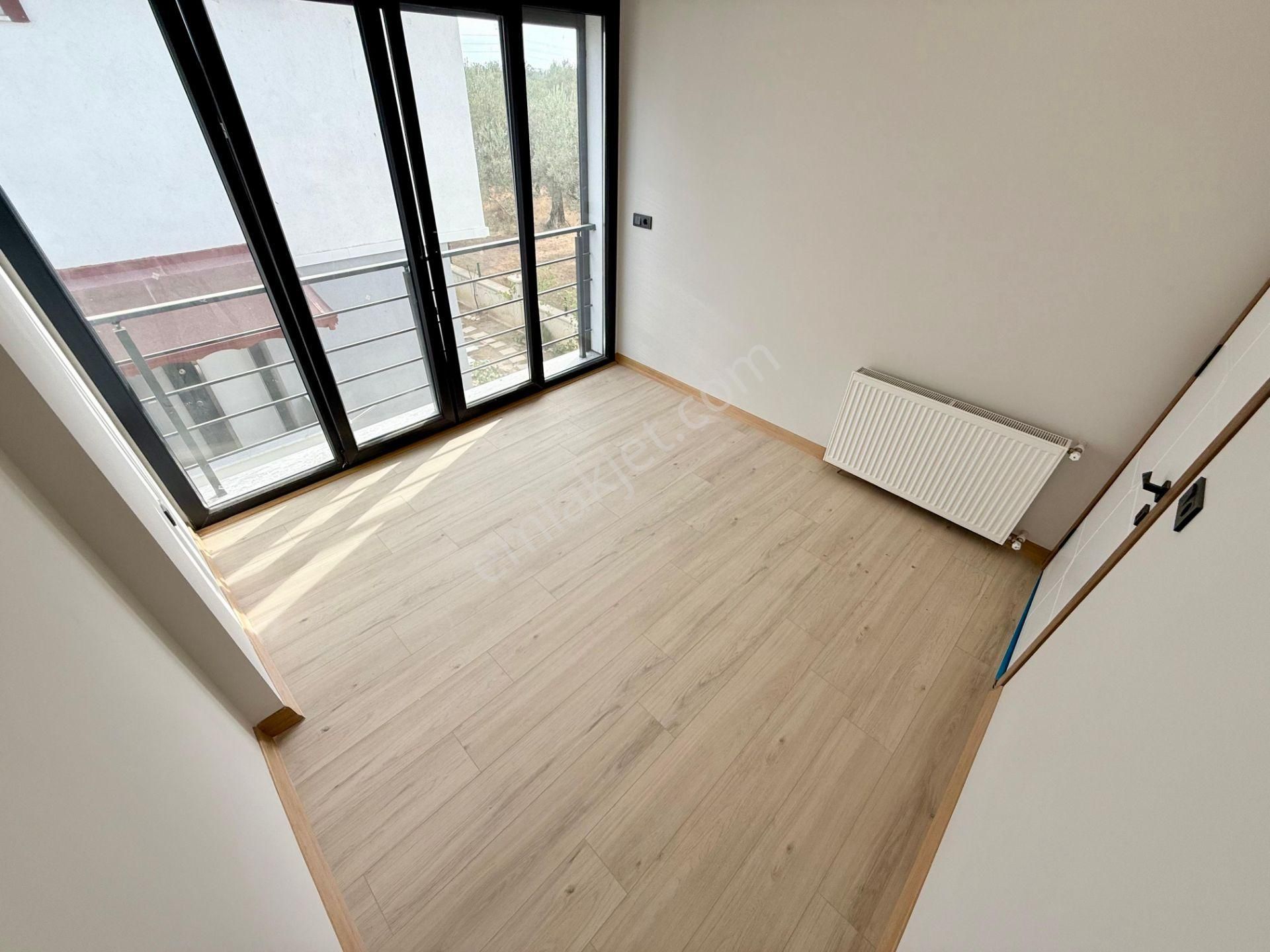 ▶ ▶ Akçay Körfez'den Zeytinli'de Doğa Manzaralı Sıfır Satılık 4+1 Villa - Görsel 27