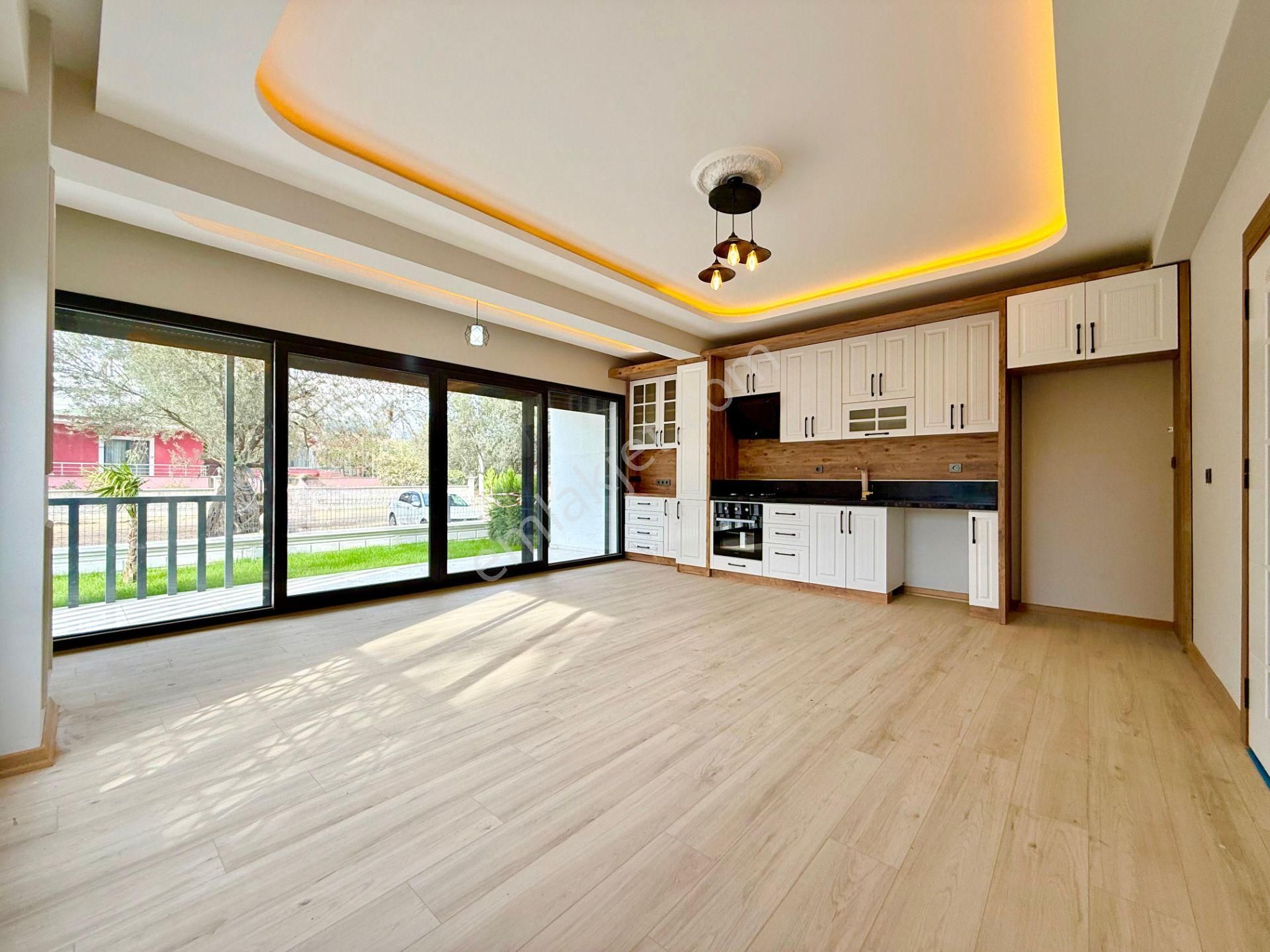 ▶ ▶ Akçay Körfez'den Zeytinli'de Doğa Manzaralı Sıfır Satılık 4+1 Villa - Görsel 11