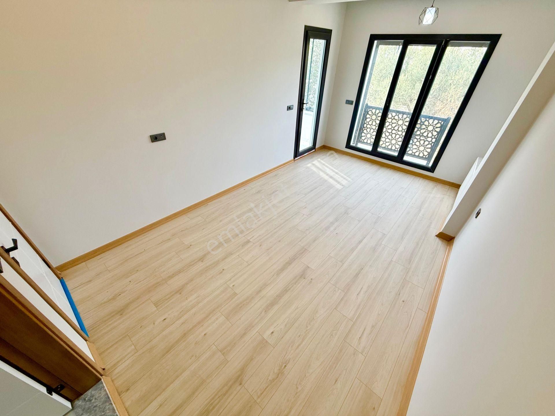 ▶ ▶ Akçay Körfez'den Zeytinli'de Doğa Manzaralı Sıfır Satılık 4+1 Villa - Görsel 18