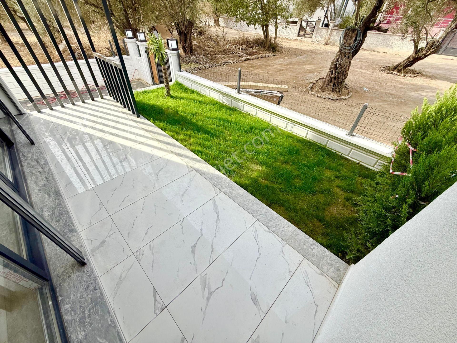 ▶ ▶ Akçay Körfez'den Zeytinli'de Doğa Manzaralı Sıfır Satılık 4+1 Villa - Görsel 14