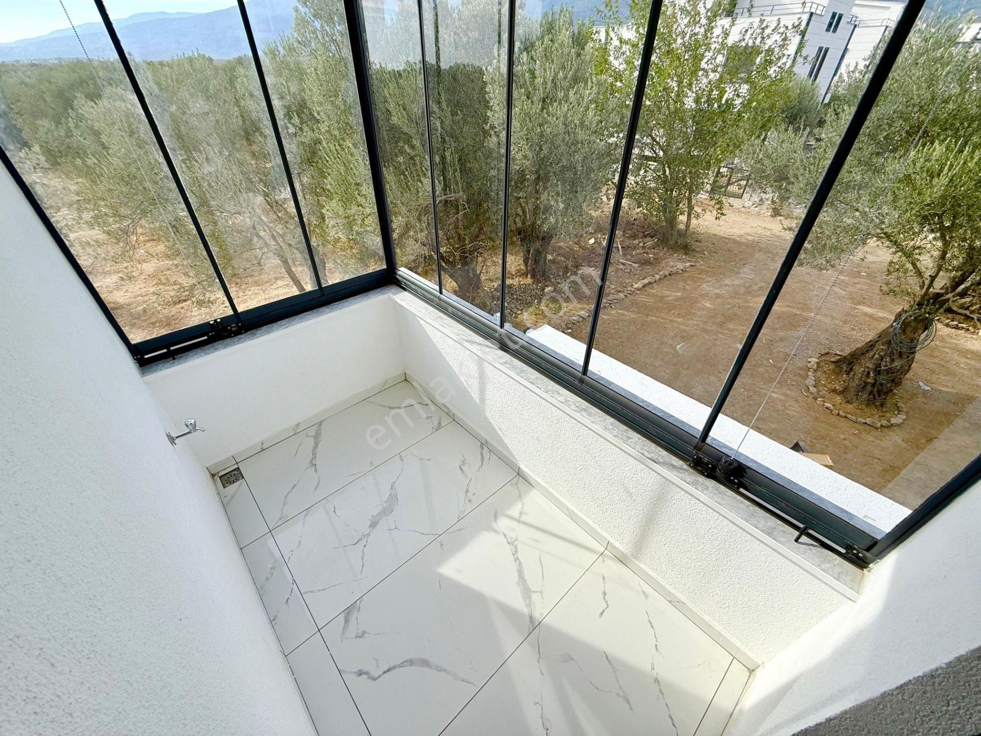 ▶ ▶ Akçay Körfez'den Zeytinli'de Doğa Manzaralı Sıfır Satılık 4+1 Villa - Görsel 21