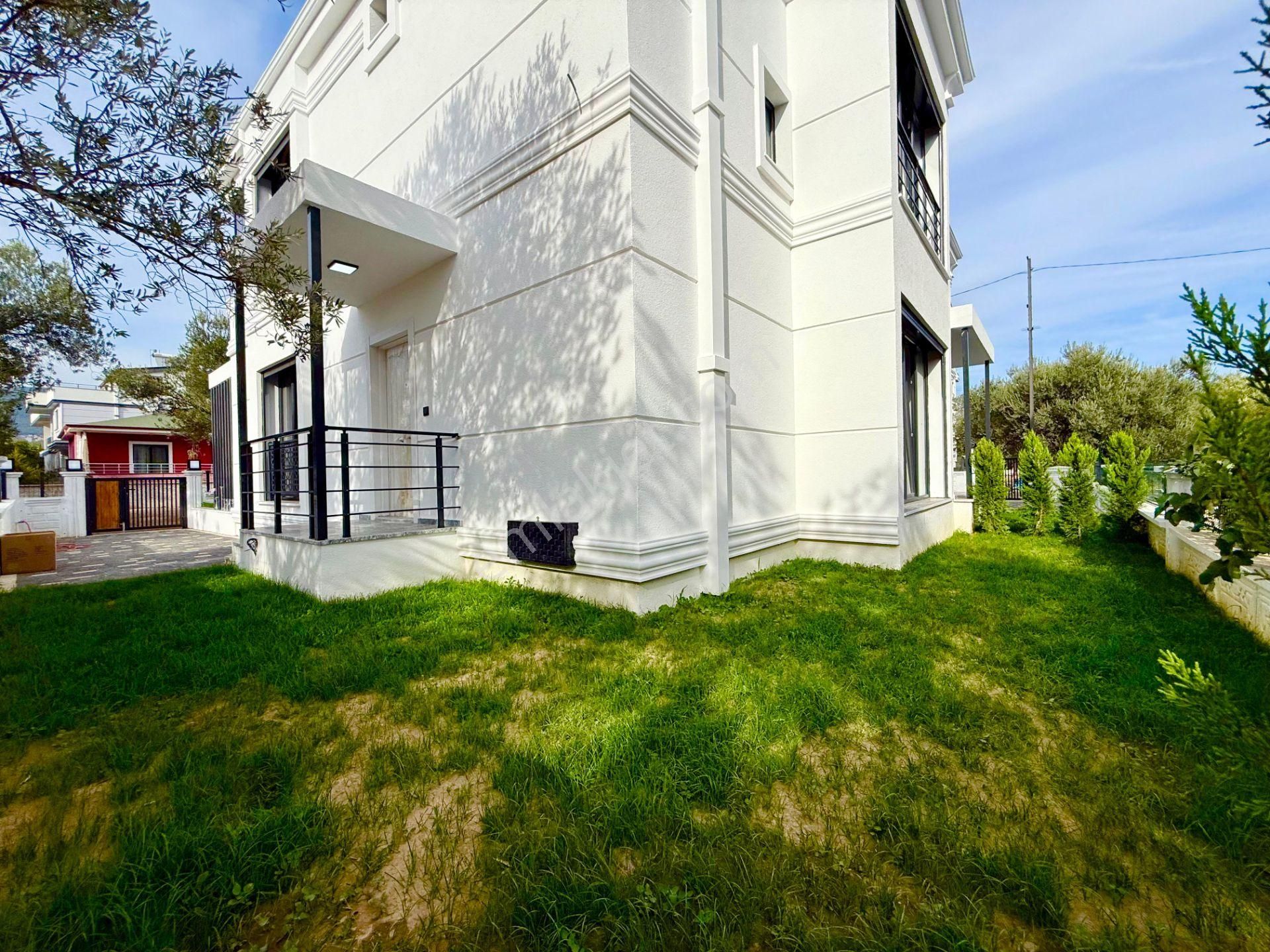 ▶ ▶ Akçay Körfez'den Zeytinli'de Doğa Manzaralı Sıfır Satılık 4+1 Villa - Görsel 34