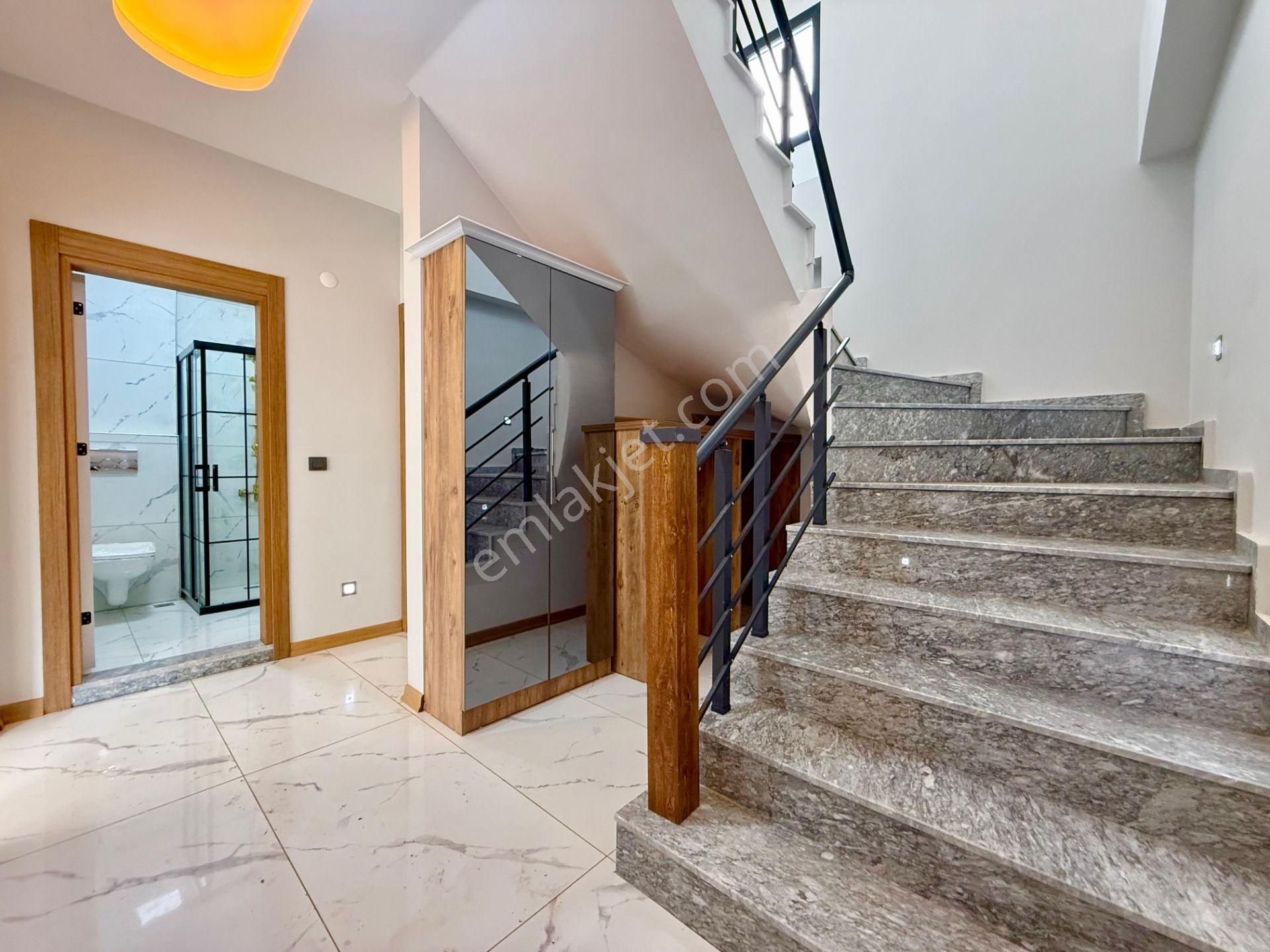 ▶ ▶ Akçay Körfez'den Zeytinli'de Doğa Manzaralı Sıfır Satılık 4+1 Villa - Görsel 15