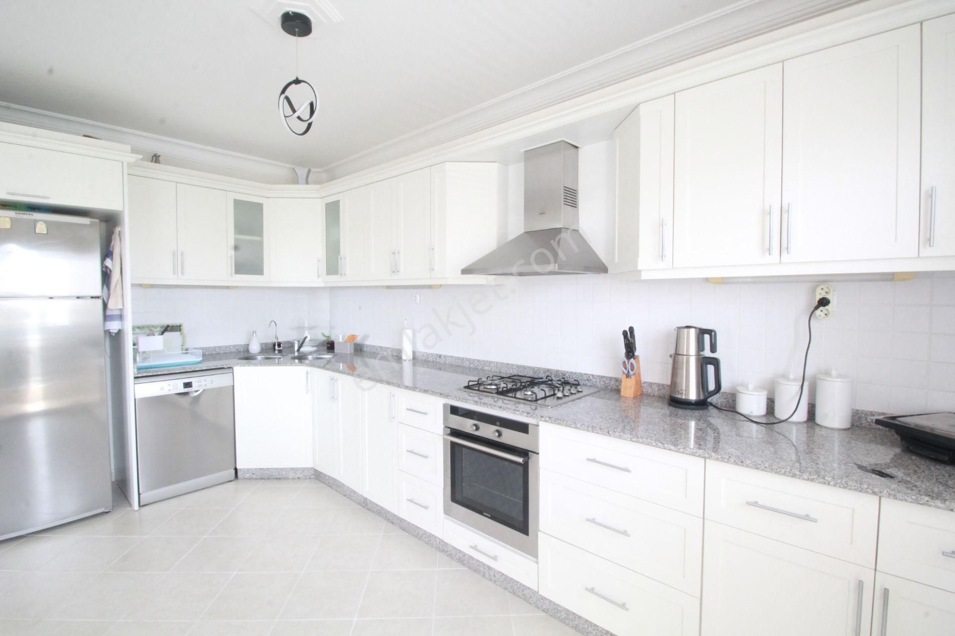 Cikcilli'de 110 M2 Eşyalı 2+1 Satılık Daire - Görsel 4