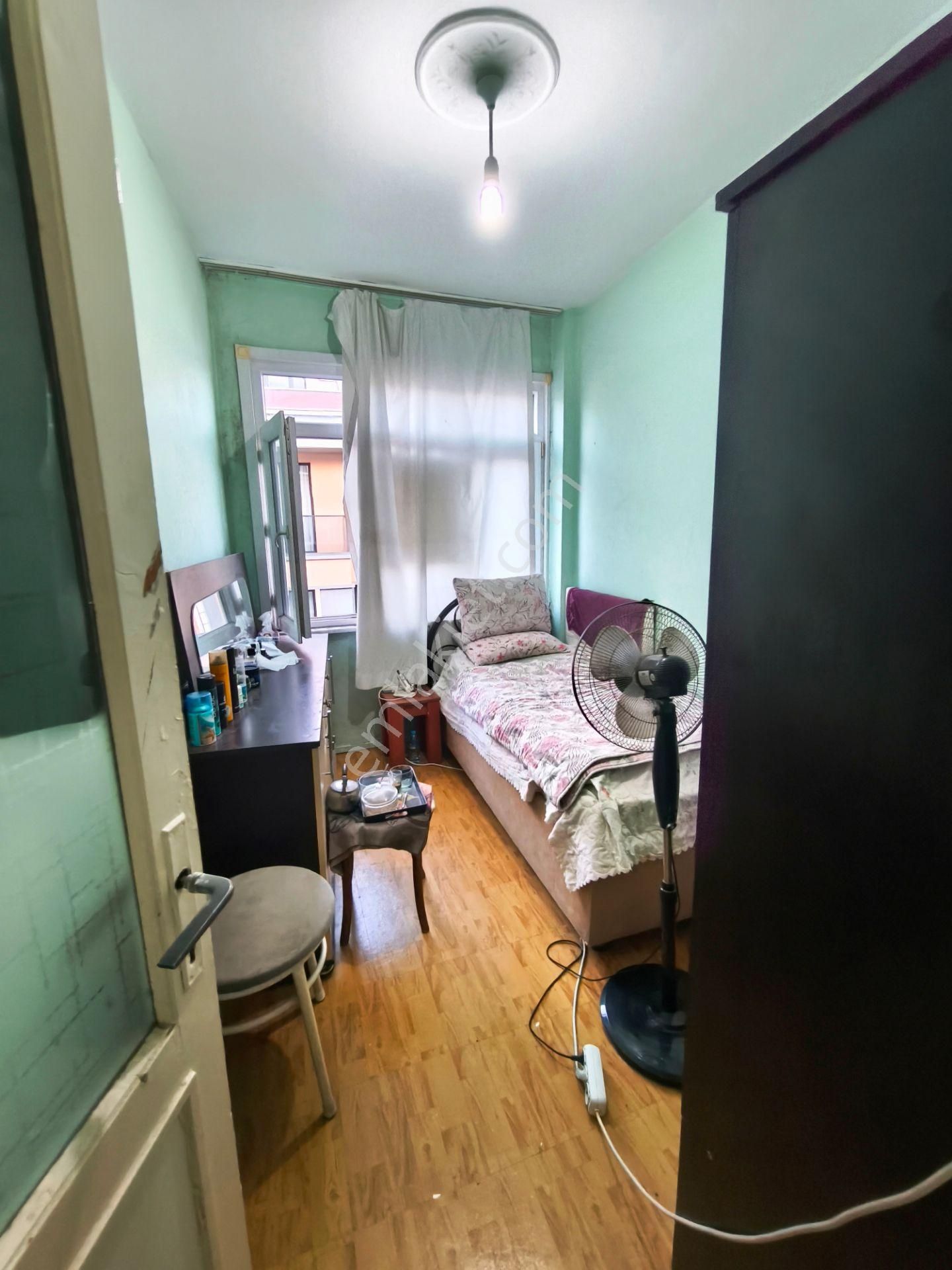 Vatan Vergi Daire Arkası 2 Adet 60 M2 Daire , Kat Mülkiyetli , Kiracılı - Görsel 8