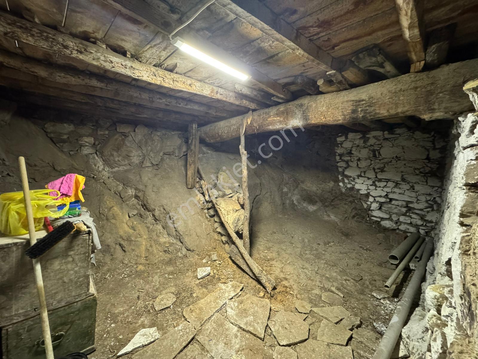 Soma Darkale Köyü’nde Satılık Müstakil Köy Ev – Doğa Manzaralı, Çok Katlı !! - Görsel 15