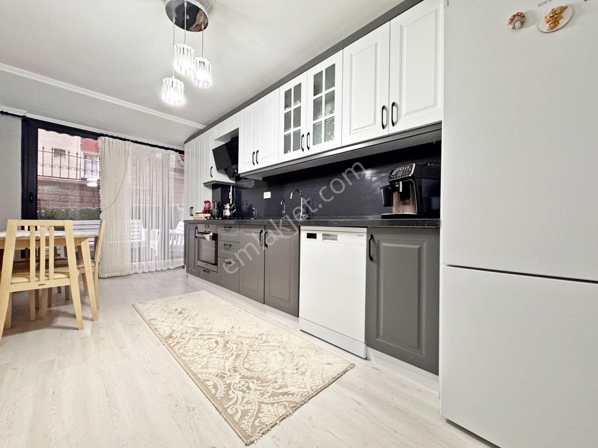 Home Vizyon Küçükçekmece Tevfik Bey Satılık Site İçinde Lüx 3+1 Daire. - Görsel 10
