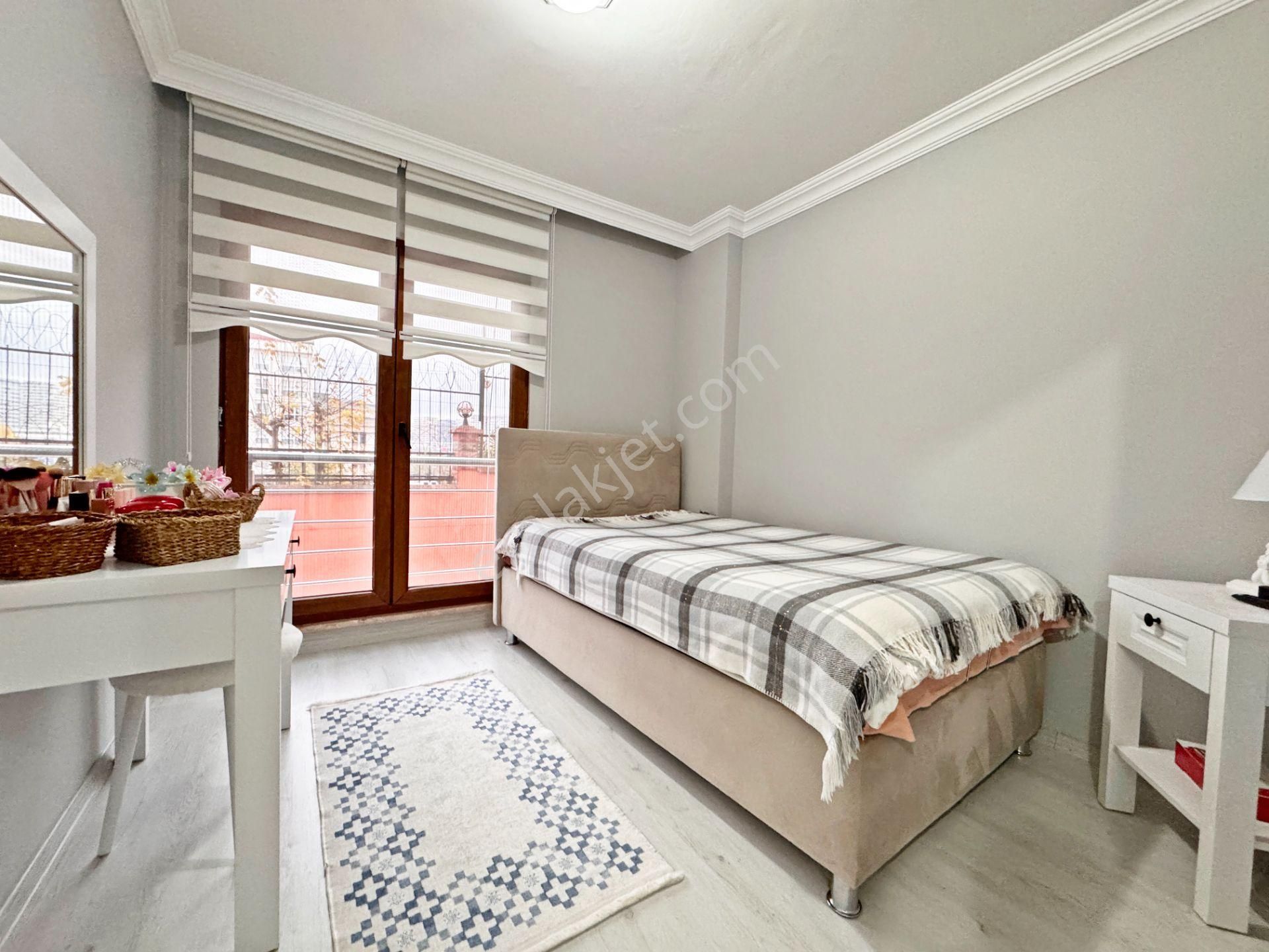 Home Vizyon Küçükçekmece Tevfik Bey Satılık Site İçinde Lüx 3+1 Daire. - Görsel 16